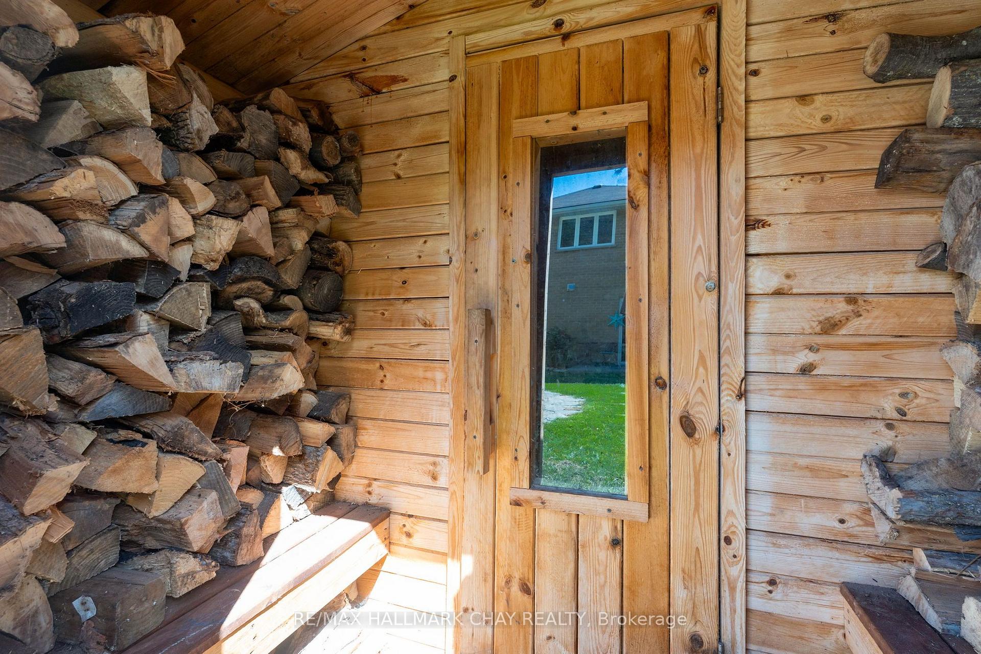 Photo 27 of 47 Lakeside Drive, Innisfil, Rural Innisfil — HOMEH