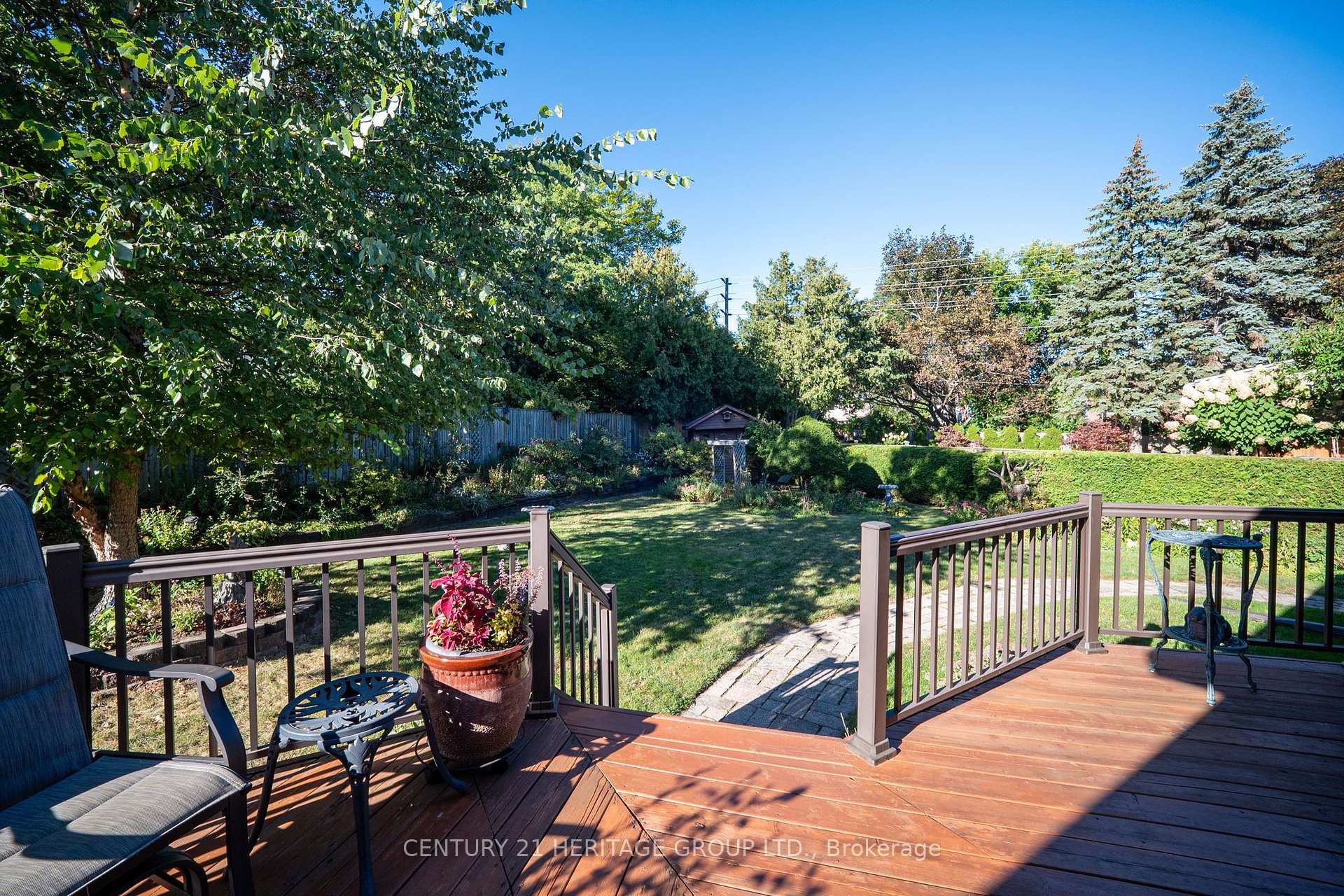 Photo 7 of 509 Walnut Crescent, Burlington, Roseland — HOMEH