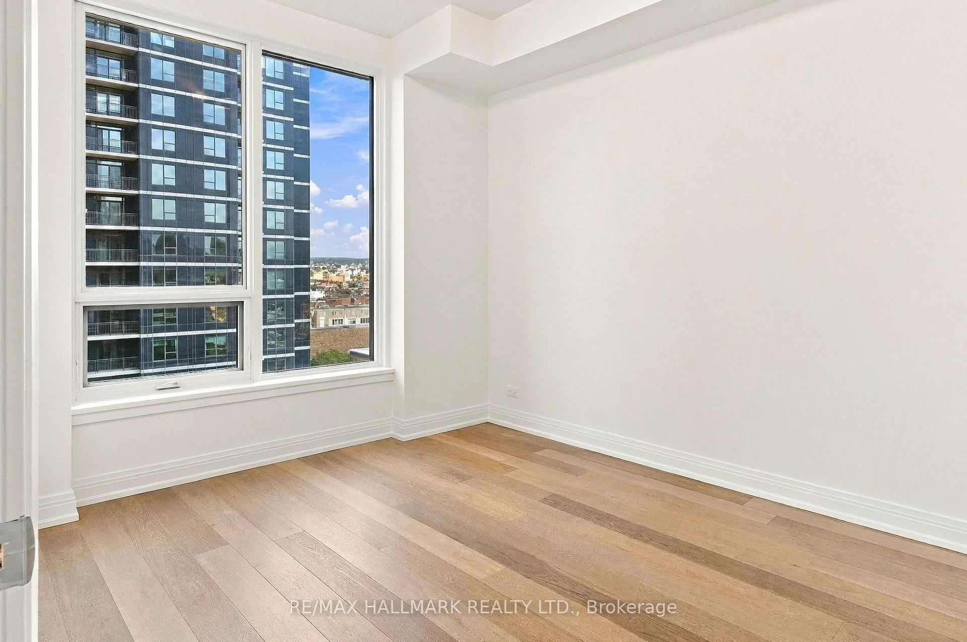 Photo 19 of Unit 703, 3600 Highway 7, Vaughan, Vaughan Corporate Centre — HOMEH