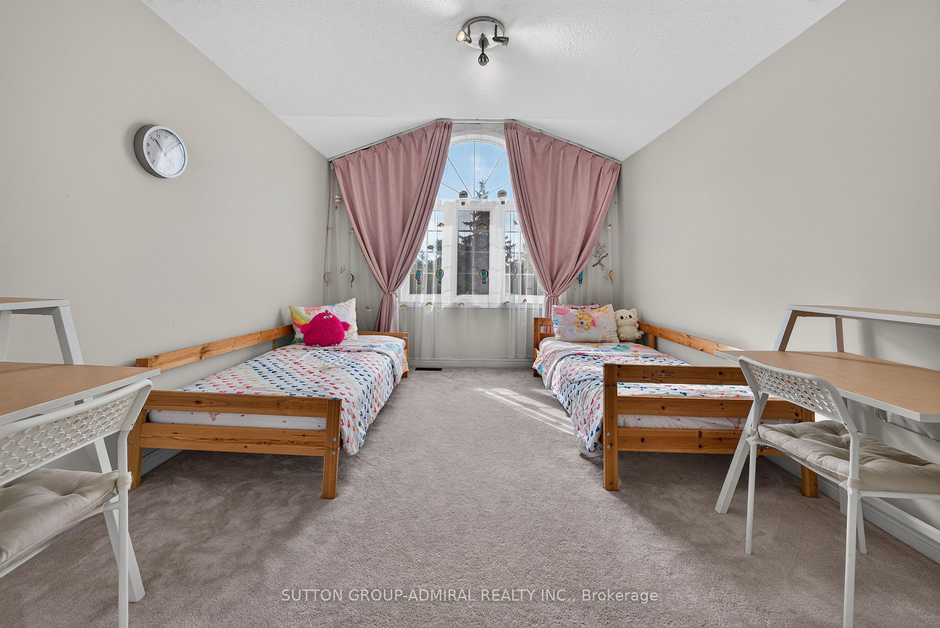 Photo 25 of 34 Balmoral Place, Barrie, Innis-Shore — HOMEH