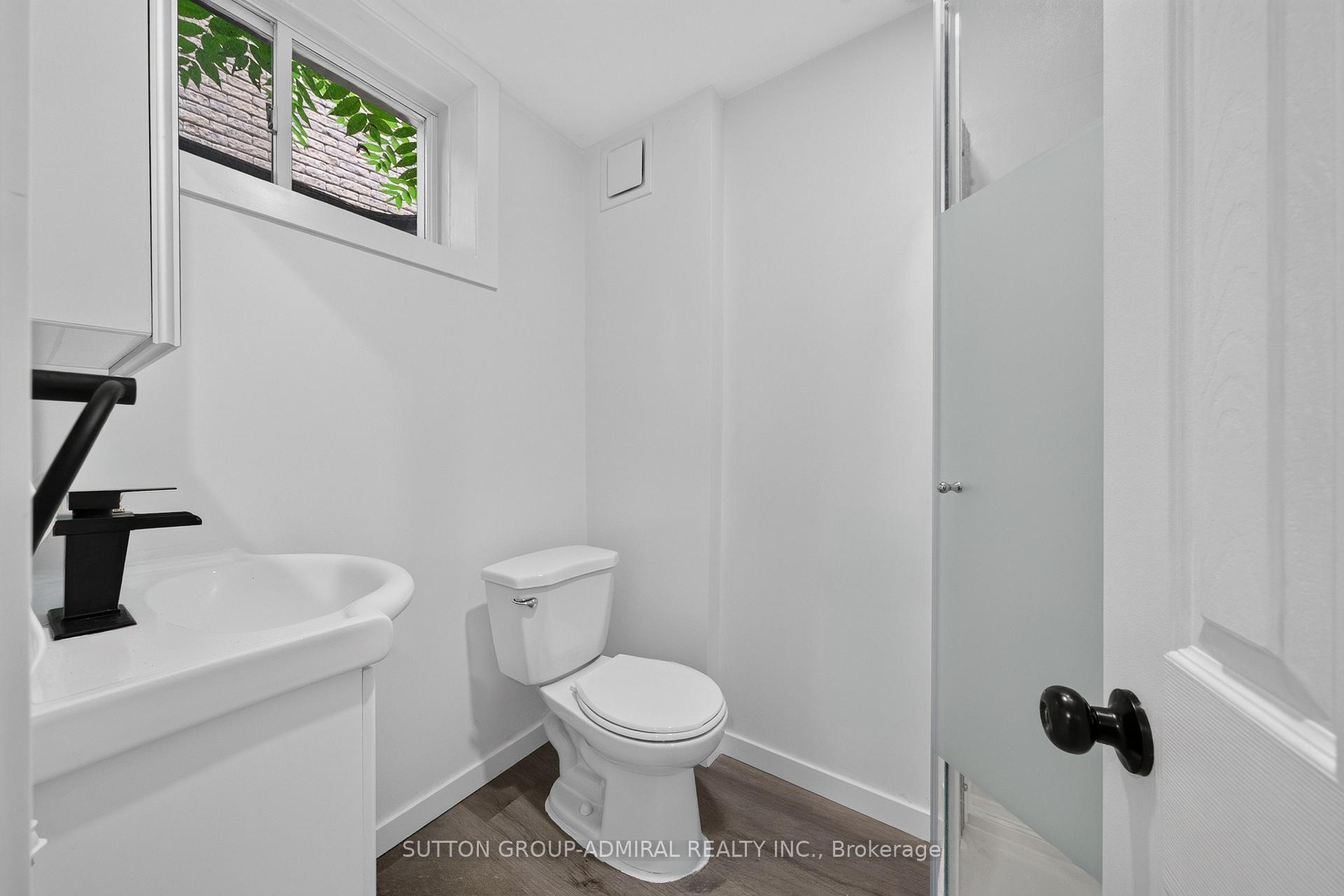 Photo 33 of 34 Balmoral Place, Barrie, Innis-Shore — HOMEH