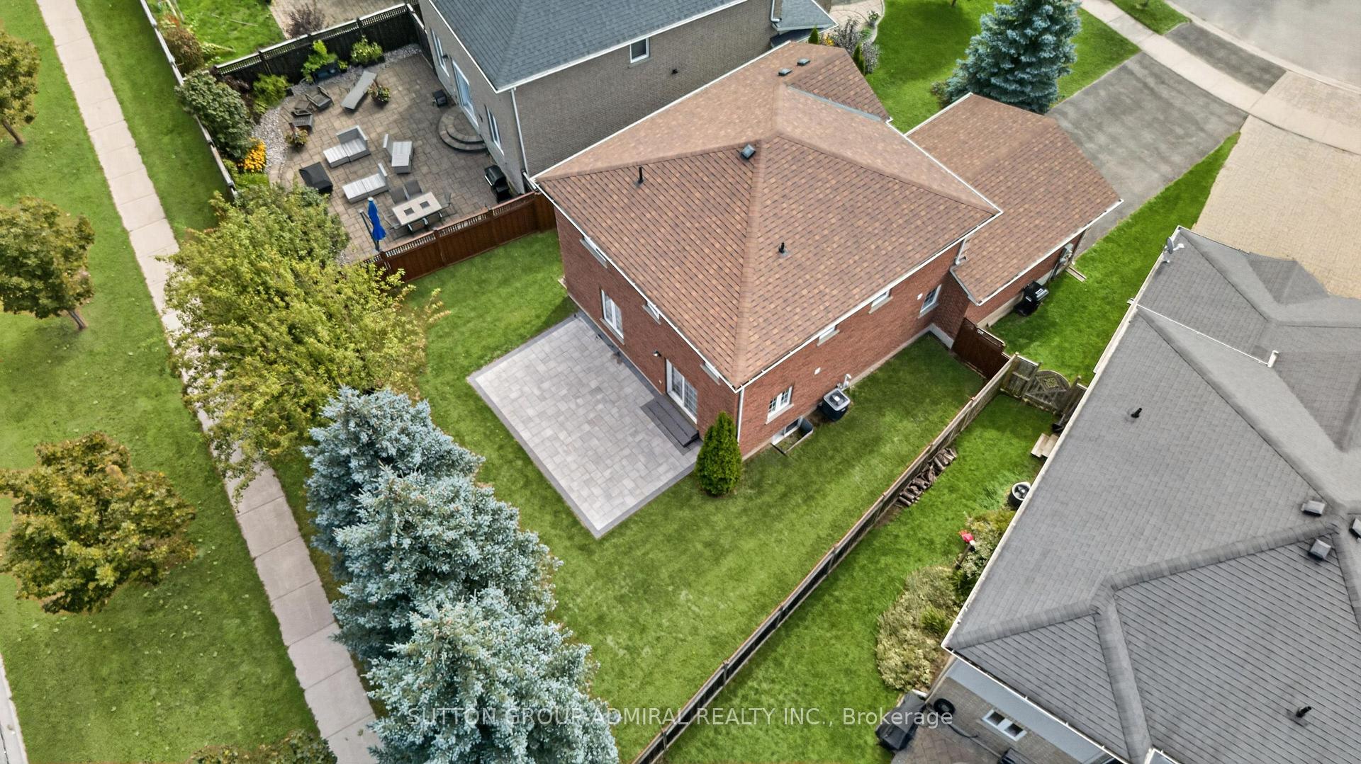 Photo 41 of 34 Balmoral Place, Barrie, Innis-Shore — HOMEH