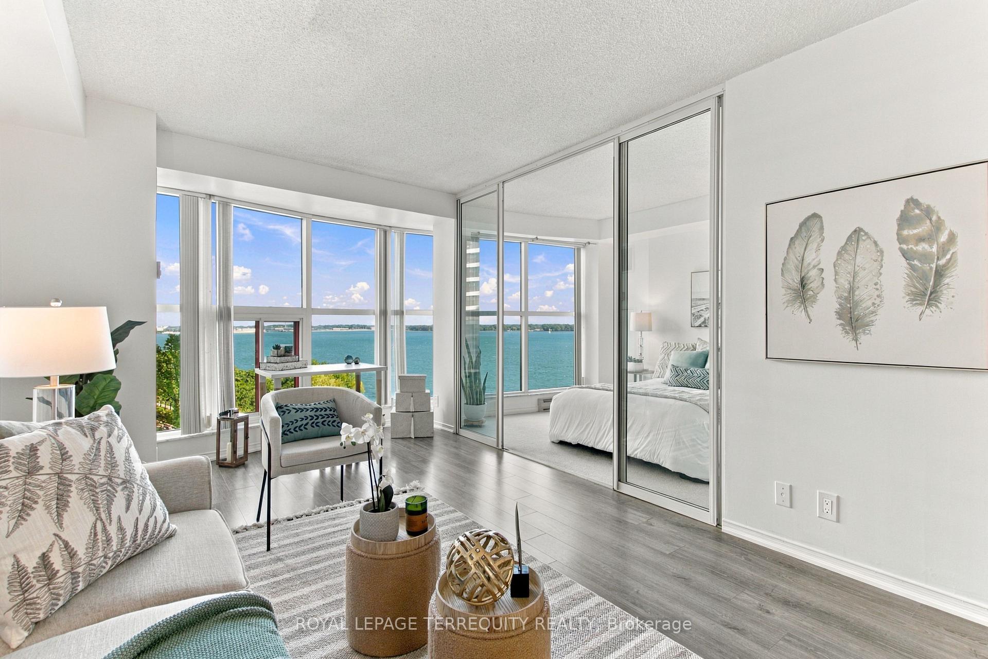 Photo 9 of Unit 1104, 99 Harbour Square, Toronto, Waterfront Communities — HOMEH
