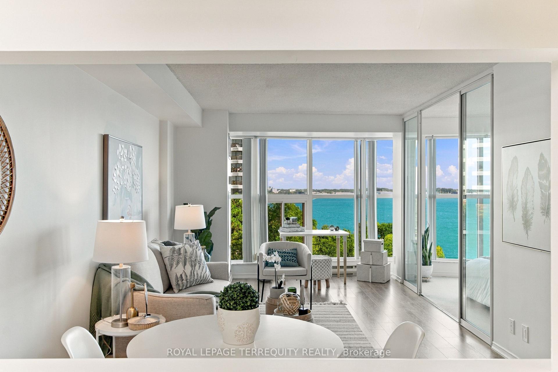 Photo 19 of Unit 1104, 99 Harbour Square, Toronto, Waterfront Communities — HOMEH
