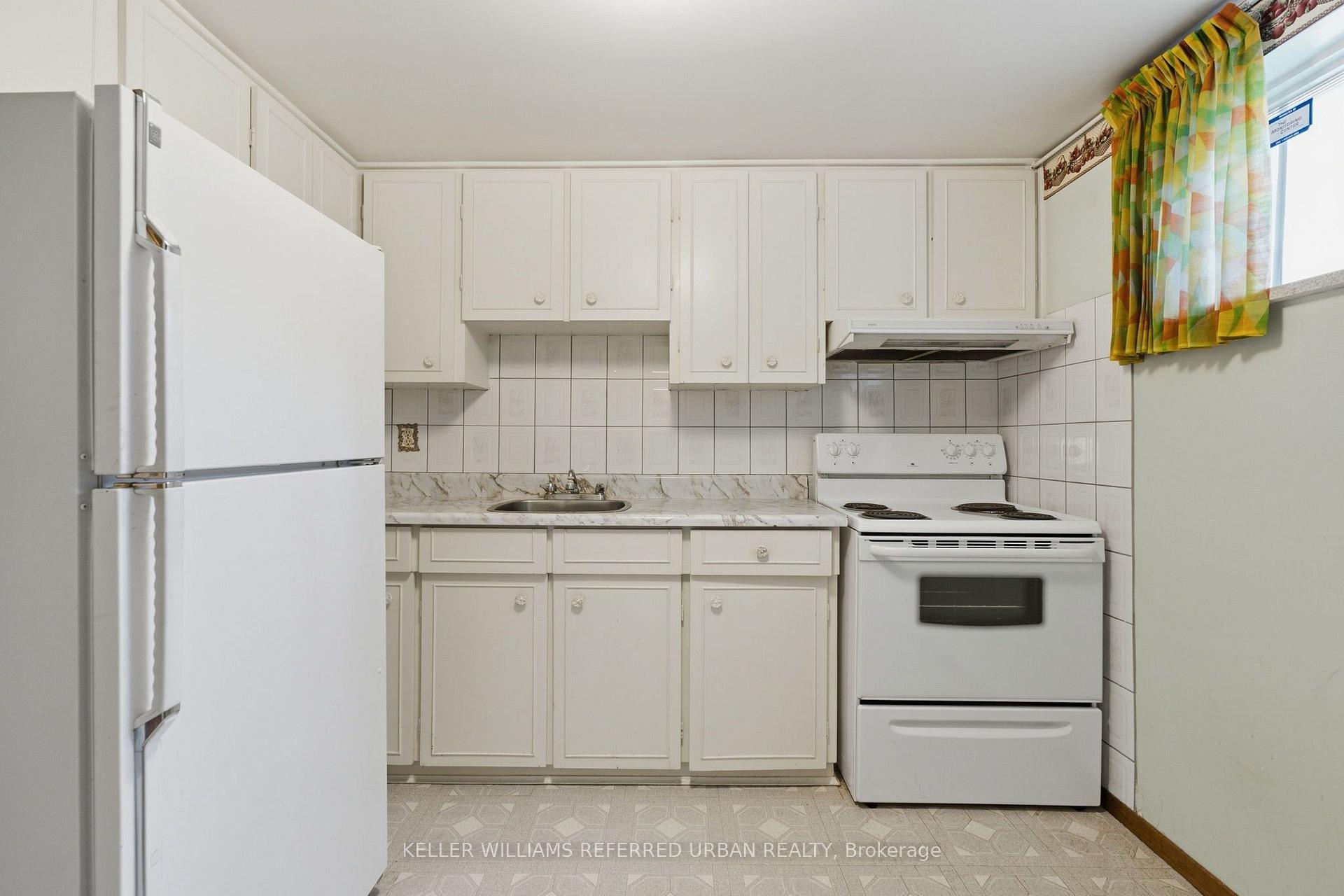 Photo 32 of 40 Datchet Road, North York, Downsview-Roding-CFB — HOMEH