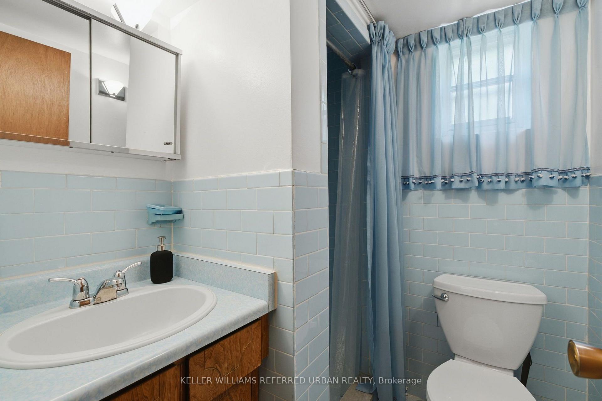 Photo 34 of 40 Datchet Road, North York, Downsview-Roding-CFB — HOMEH