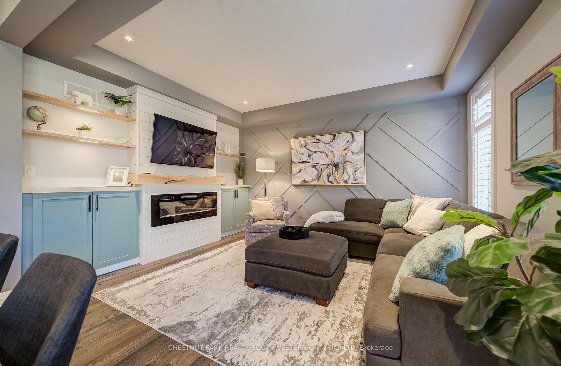 Photo 8 of 35 Greyhawk Street, Kitchener, Bridgeport — HOMEH