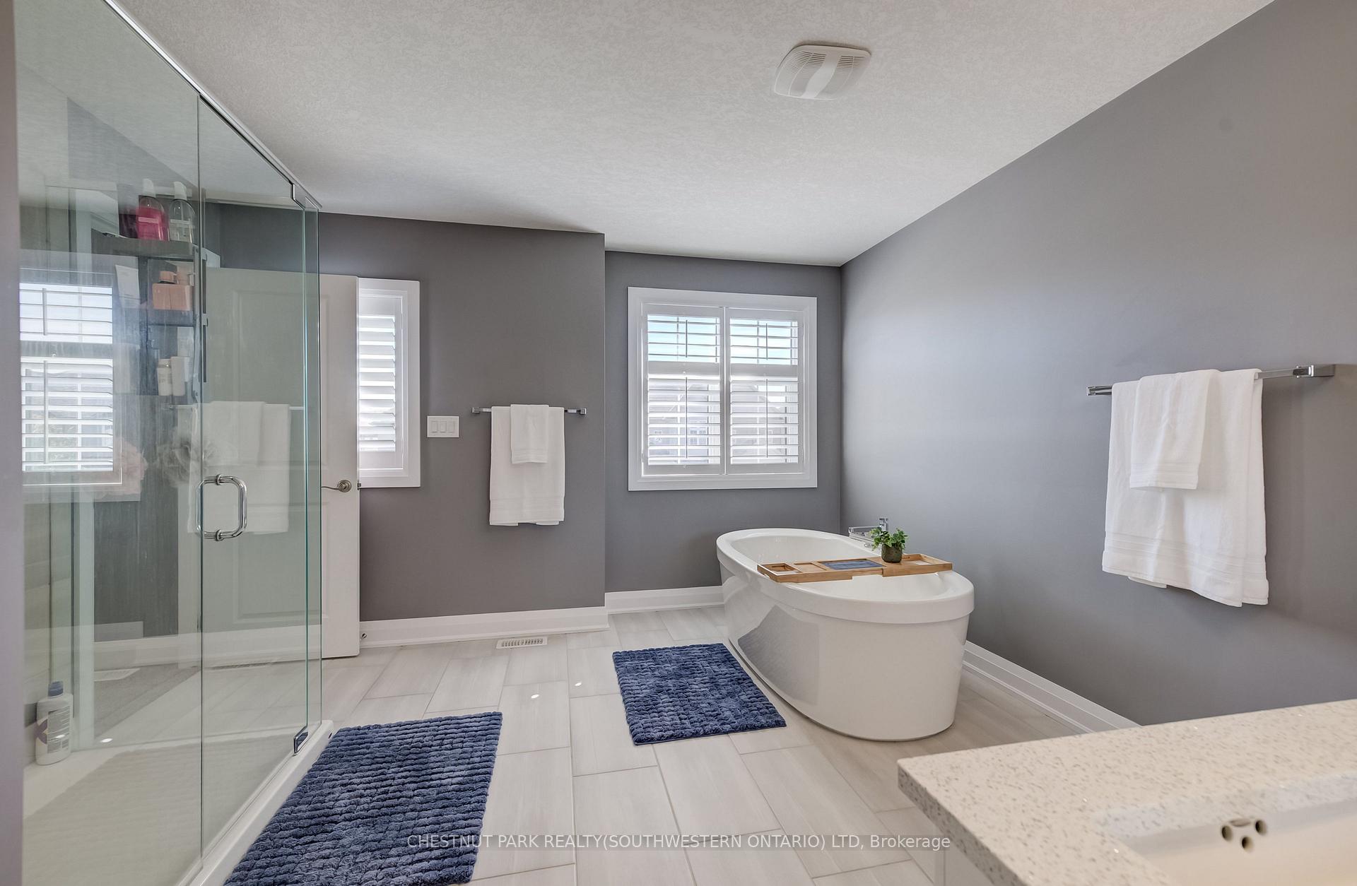 Photo 24 of 35 Greyhawk Street, Kitchener, Bridgeport — HOMEH