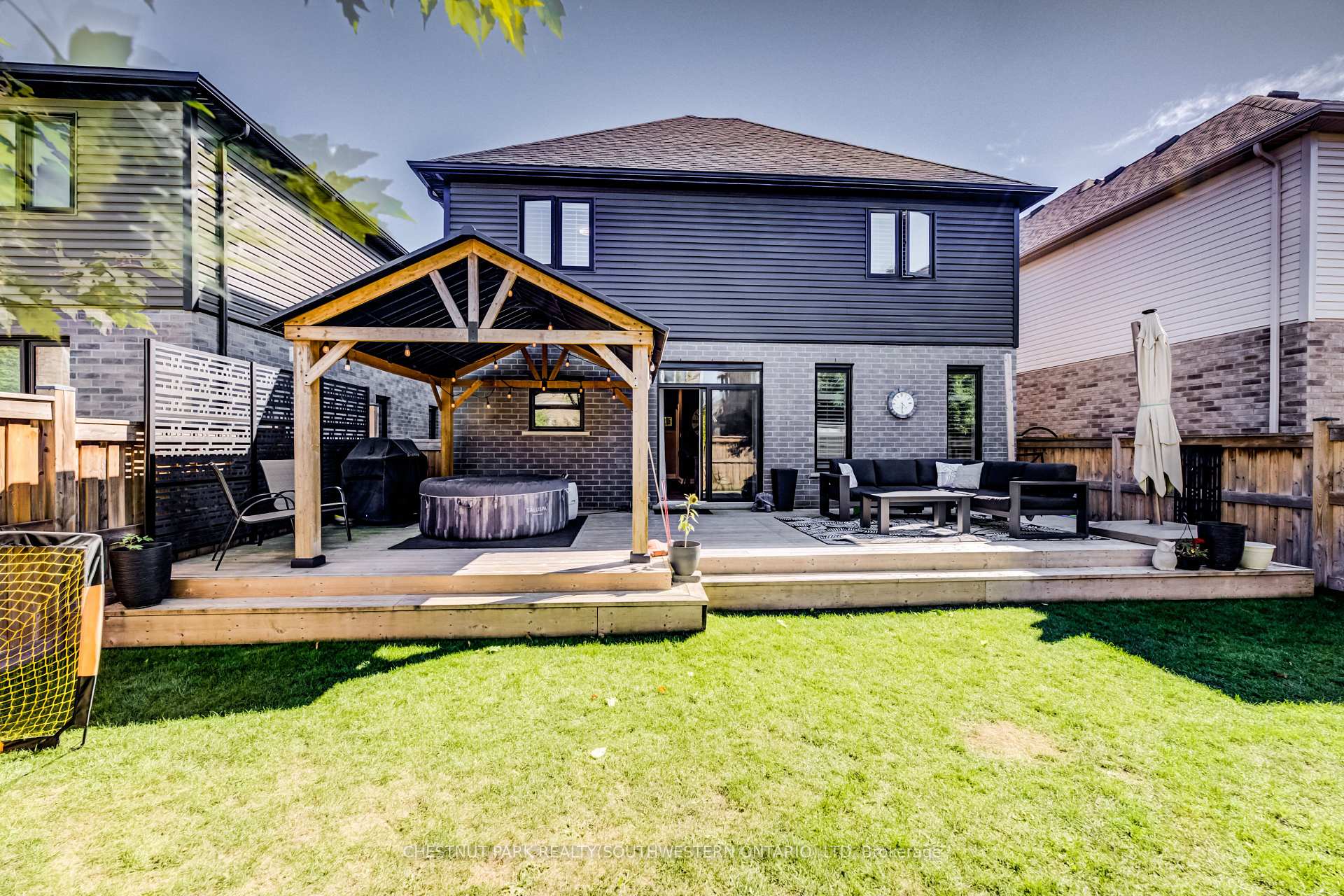 Photo 39 of 35 Greyhawk Street, Kitchener, Bridgeport — HOMEH