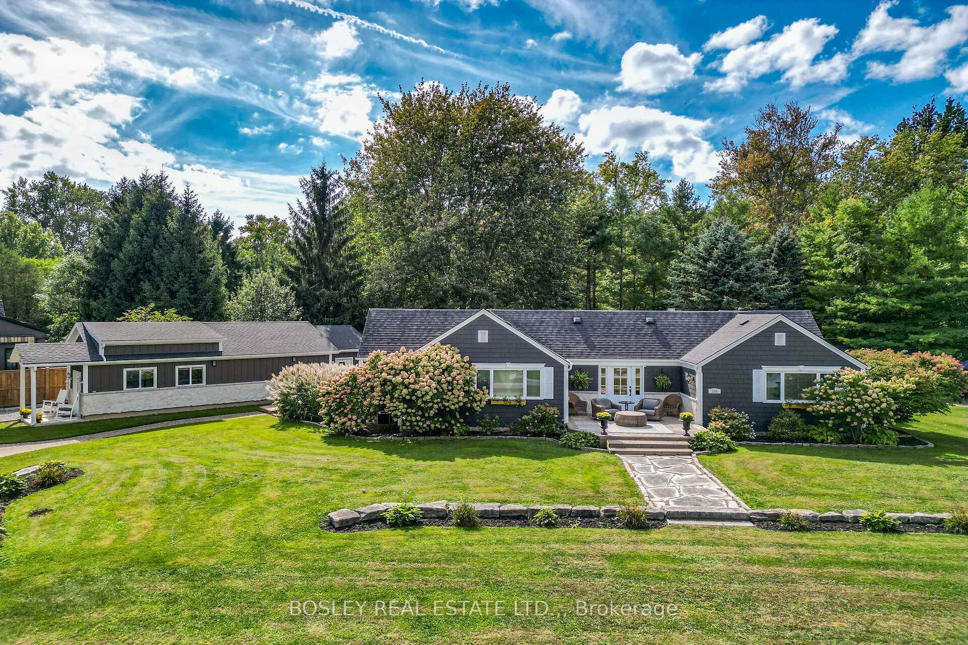 Photo of 299 Cherry Hill Boulevard S