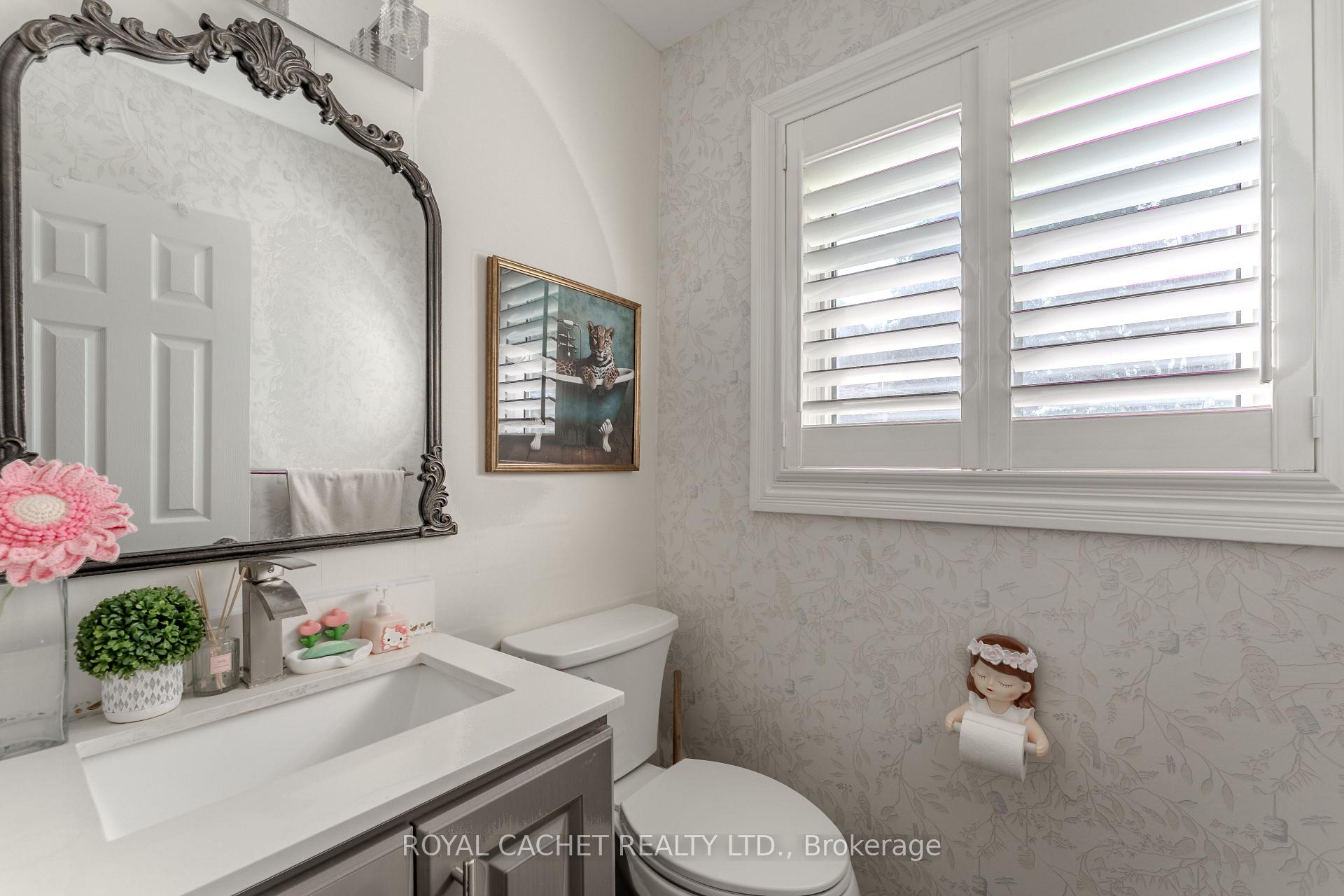 Photo 14 of 1074 Flagship Drive, Mississauga, Applewood — HOMEH