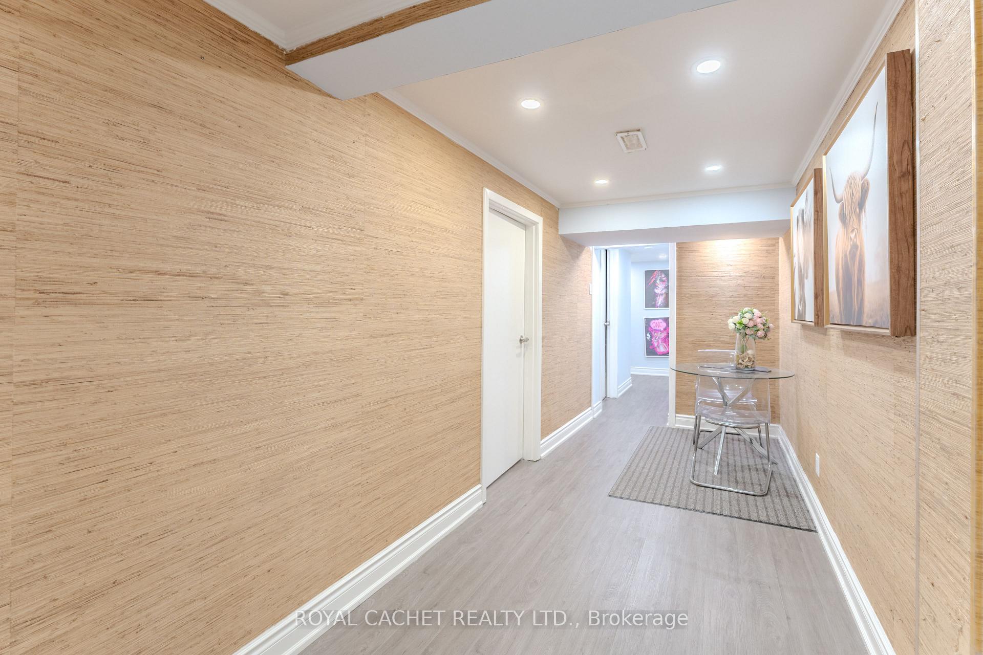 Photo 15 of 1074 Flagship Drive, Mississauga, Applewood — HOMEH