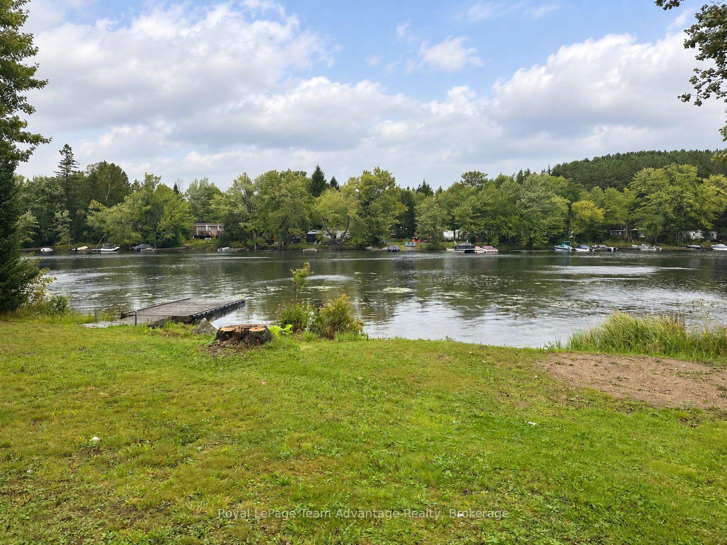 Photo 3 of 25 Cole Point Trail, McKellar — HOMEH