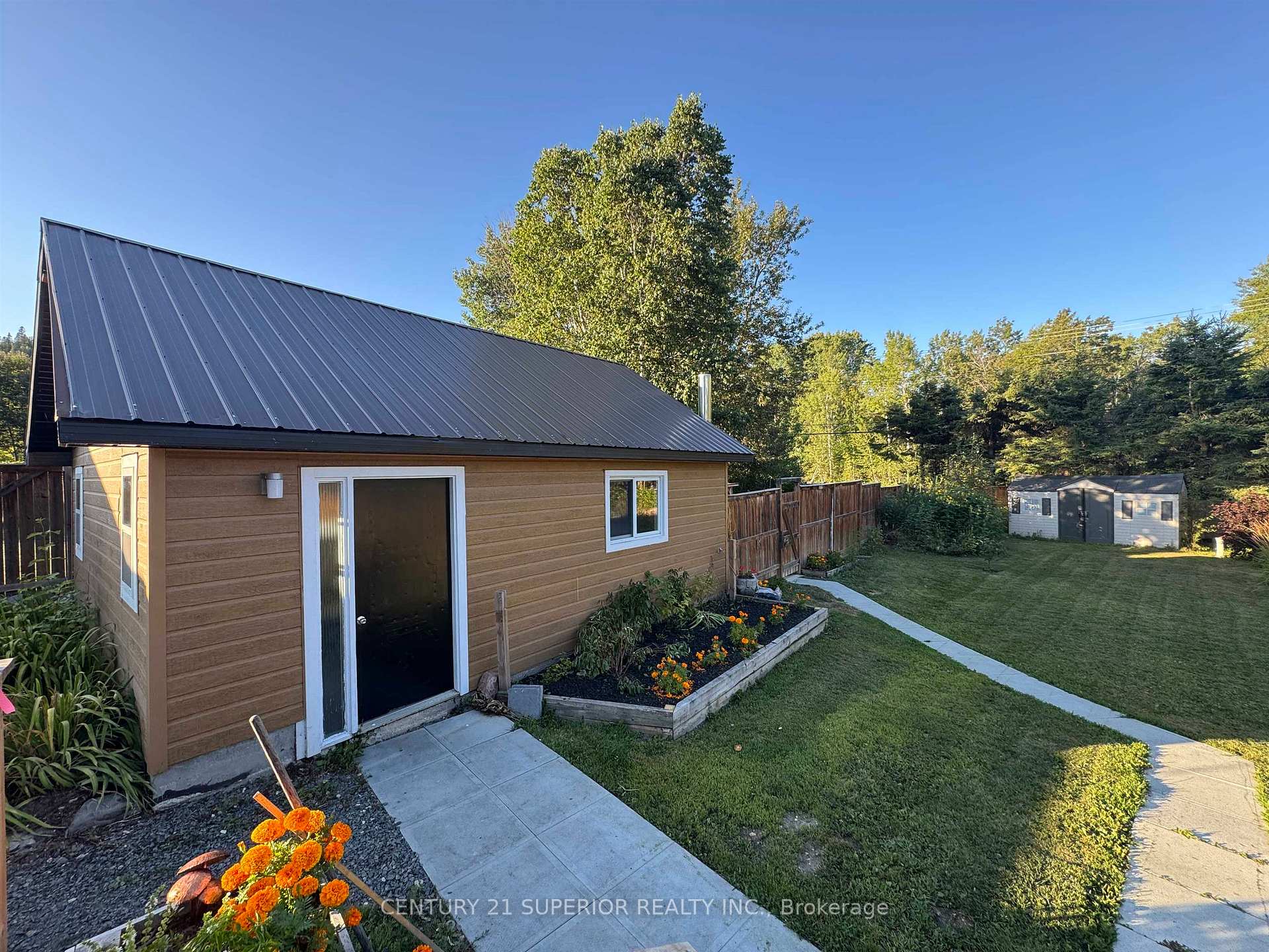 Photo 27 of 31 Heron Drive, Manitouwadge, TB-73 — HOMEH