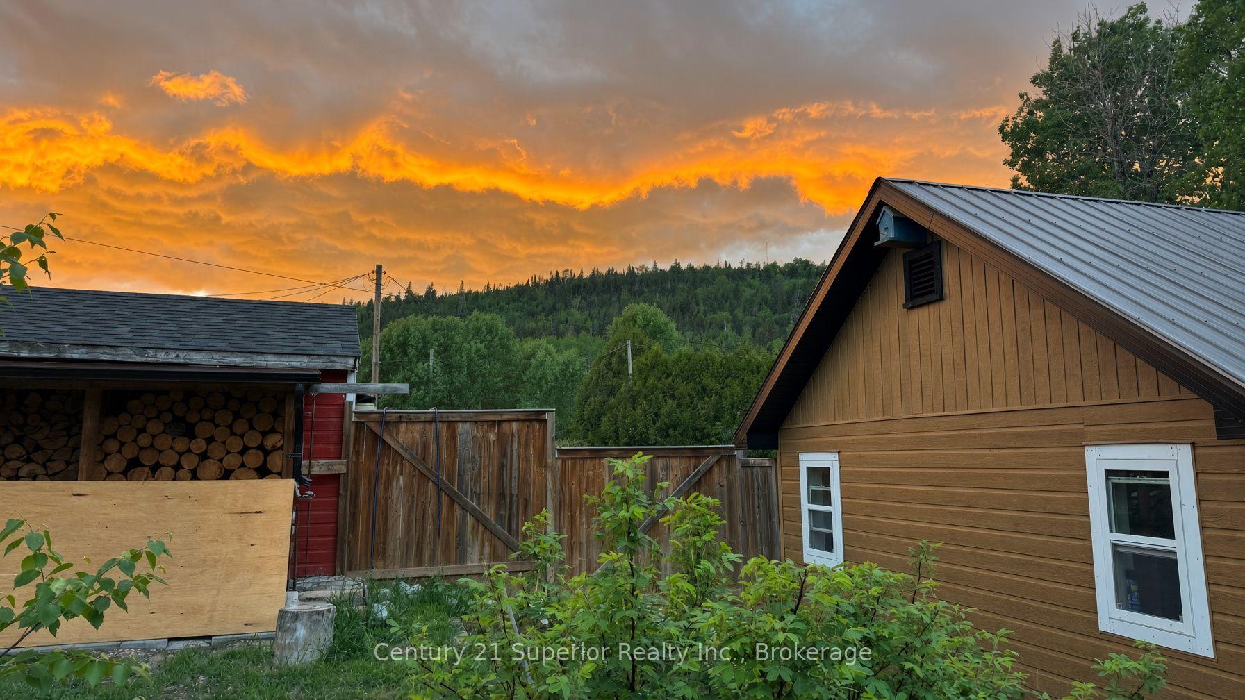 Photo 35 of 31 Heron Drive, Manitouwadge, TB-73 — HOMEH