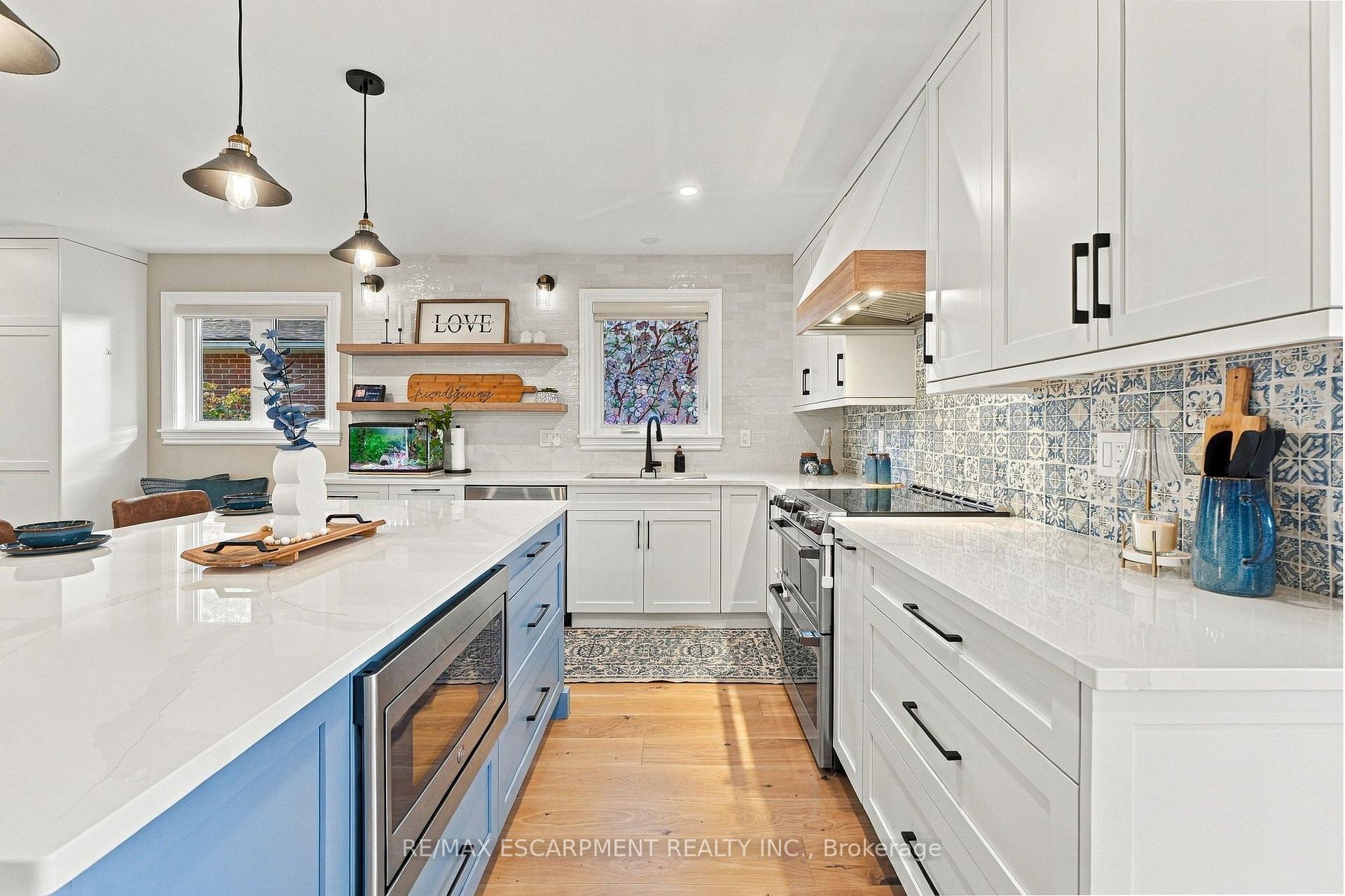 Photo 9 of 1060 Dowland Crescent, Burlington, LaSalle — HOMEH