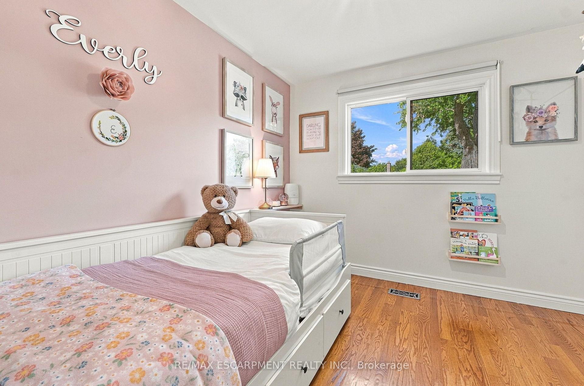 Photo 20 of 1060 Dowland Crescent, Burlington, LaSalle — HOMEH