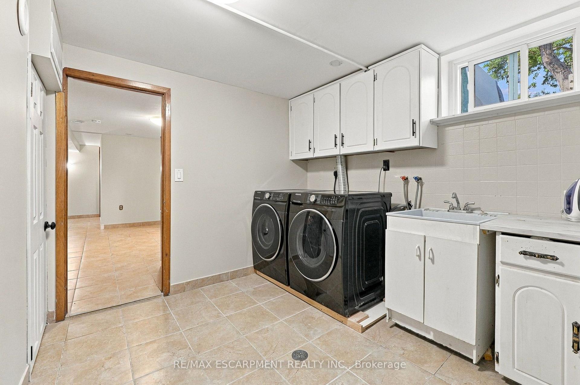 Photo 37 of 1060 Dowland Crescent, Burlington, LaSalle — HOMEH