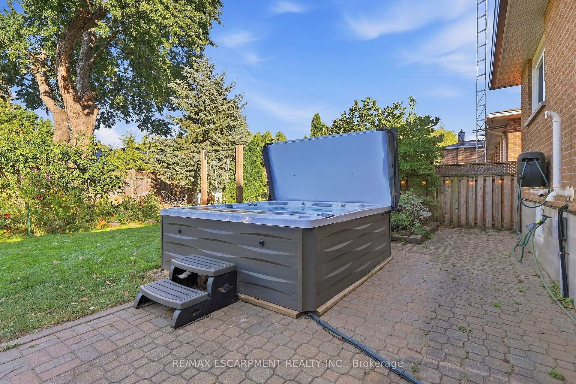 Photo 42 of 1060 Dowland Crescent, Burlington, LaSalle — HOMEH