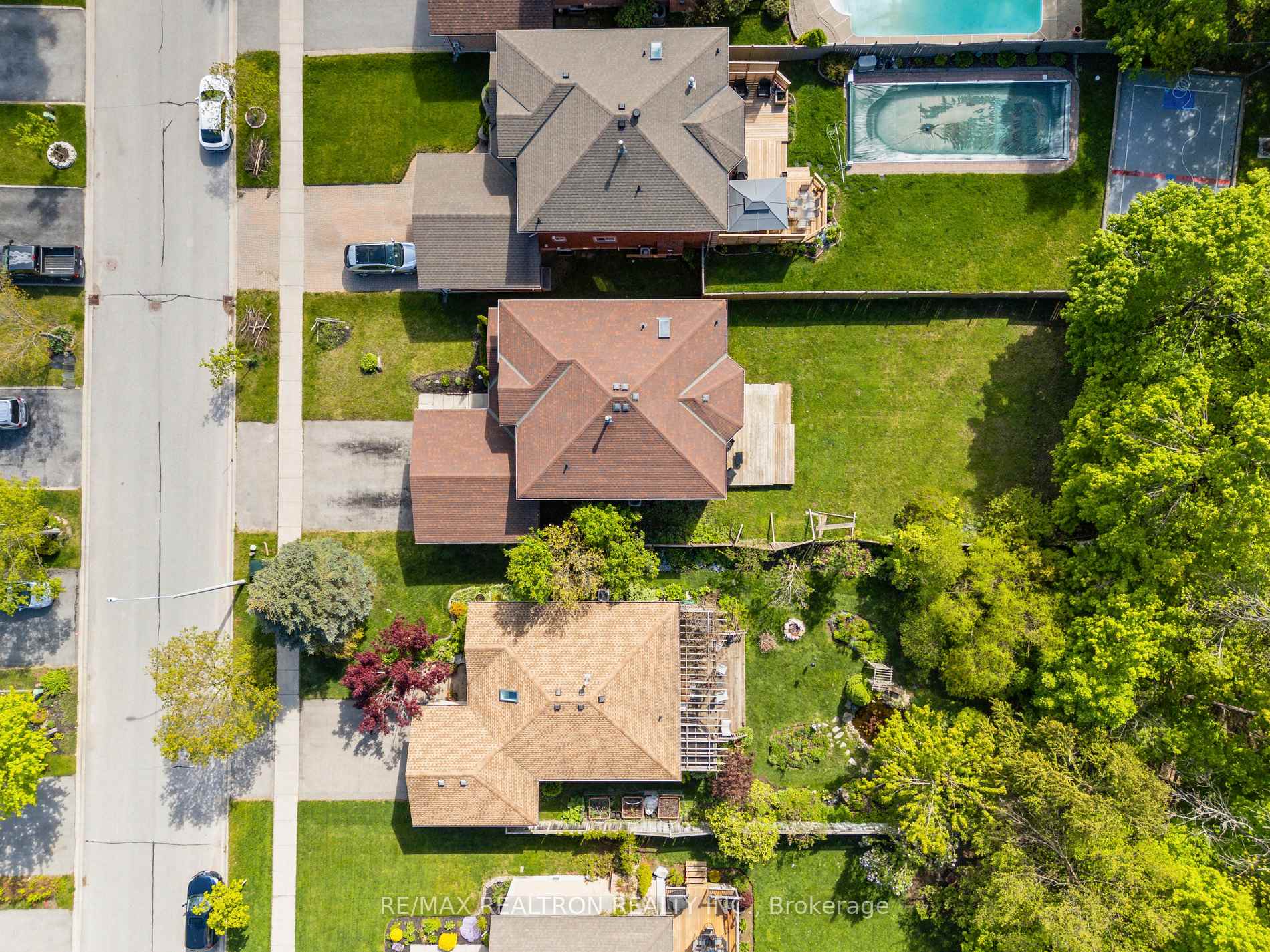 Photo 5 of 50 Holly Meadow Road, Barrie, Holly — HOMEH