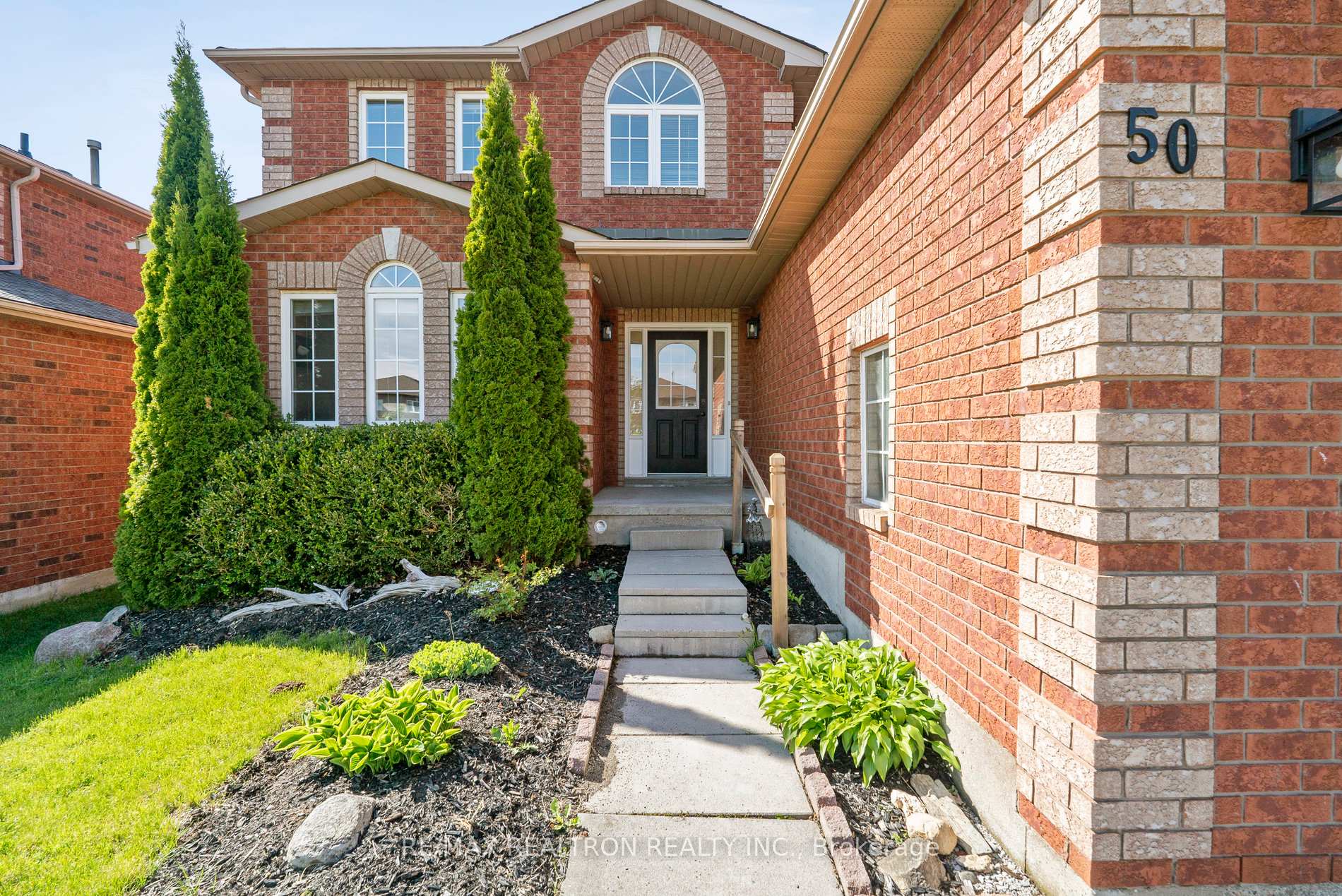 Photo 8 of 50 Holly Meadow Road, Barrie, Holly — HOMEH