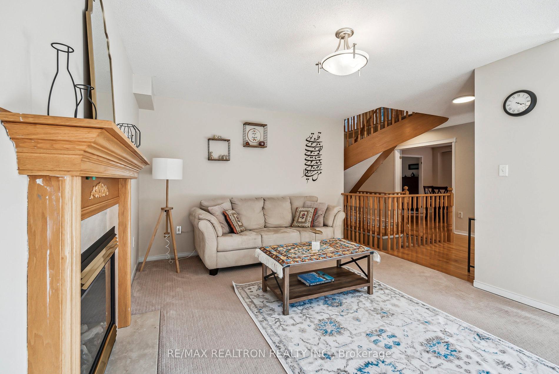 Photo 21 of 50 Holly Meadow Road, Barrie, Holly — HOMEH