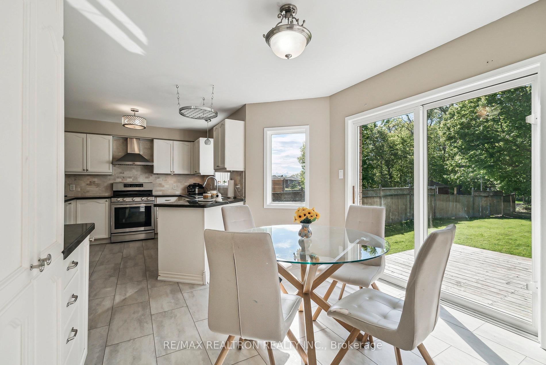 Photo 22 of 50 Holly Meadow Road, Barrie, Holly — HOMEH
