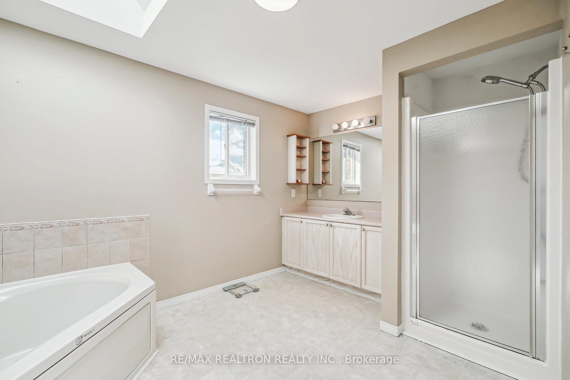 Photo 33 of 50 Holly Meadow Road, Barrie, Holly — HOMEH