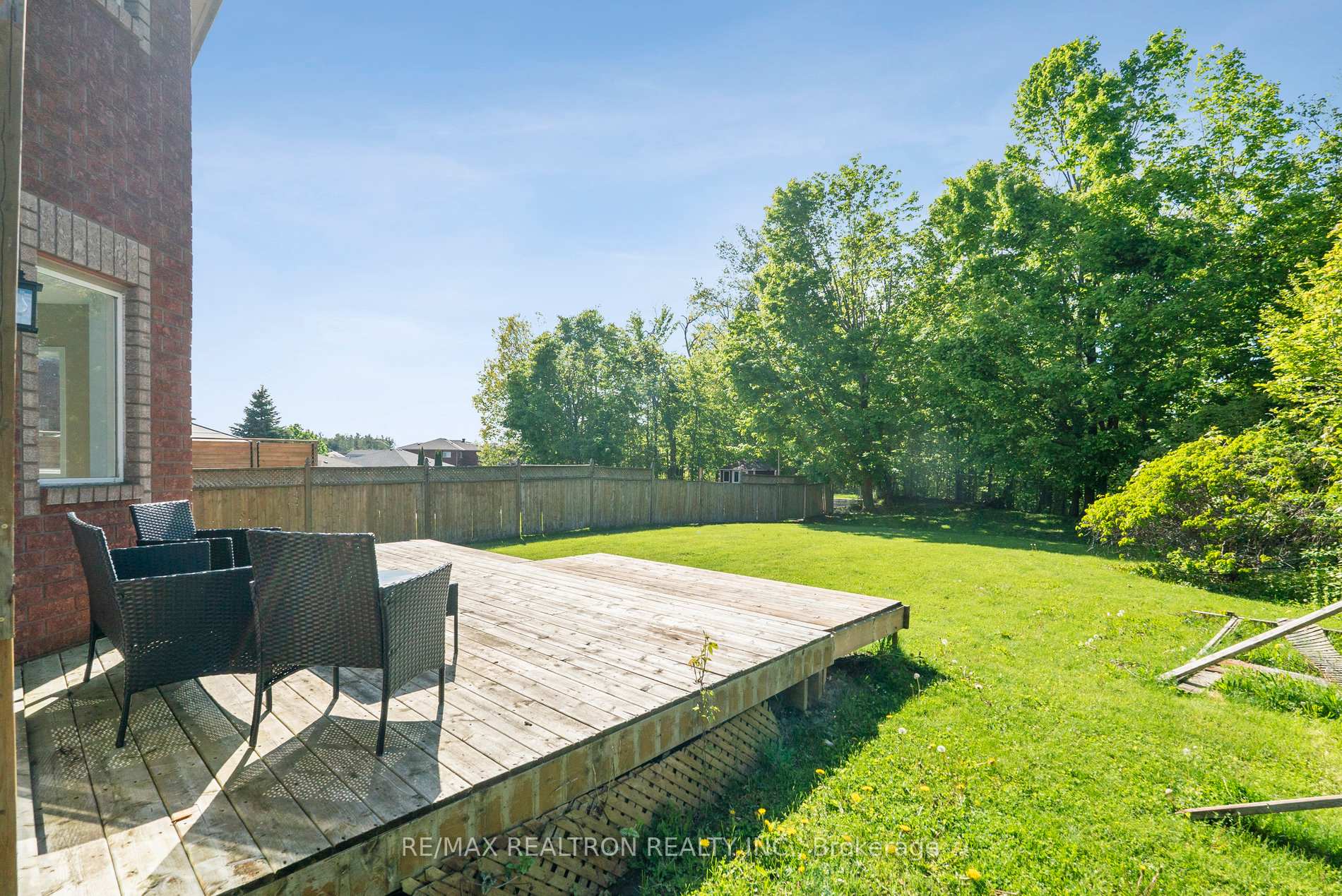 Photo 46 of 50 Holly Meadow Road, Barrie, Holly — HOMEH