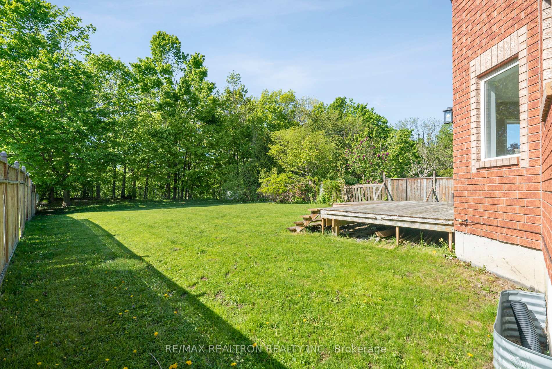 Photo 47 of 50 Holly Meadow Road, Barrie, Holly — HOMEH