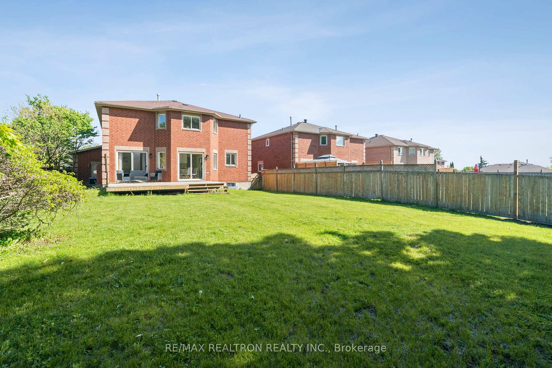 Photo 48 of 50 Holly Meadow Road, Barrie, Holly — HOMEH