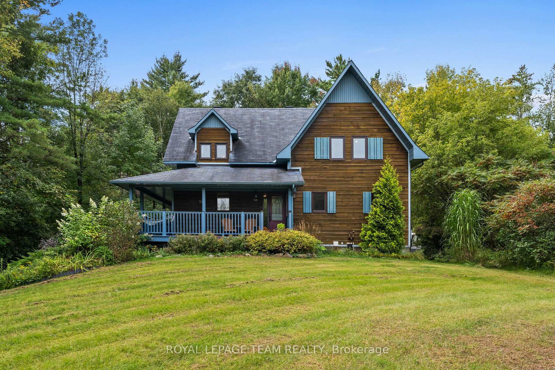 Photo 2 of 124 Charmont Way, Ottawa, Constance Bay — HOMEH