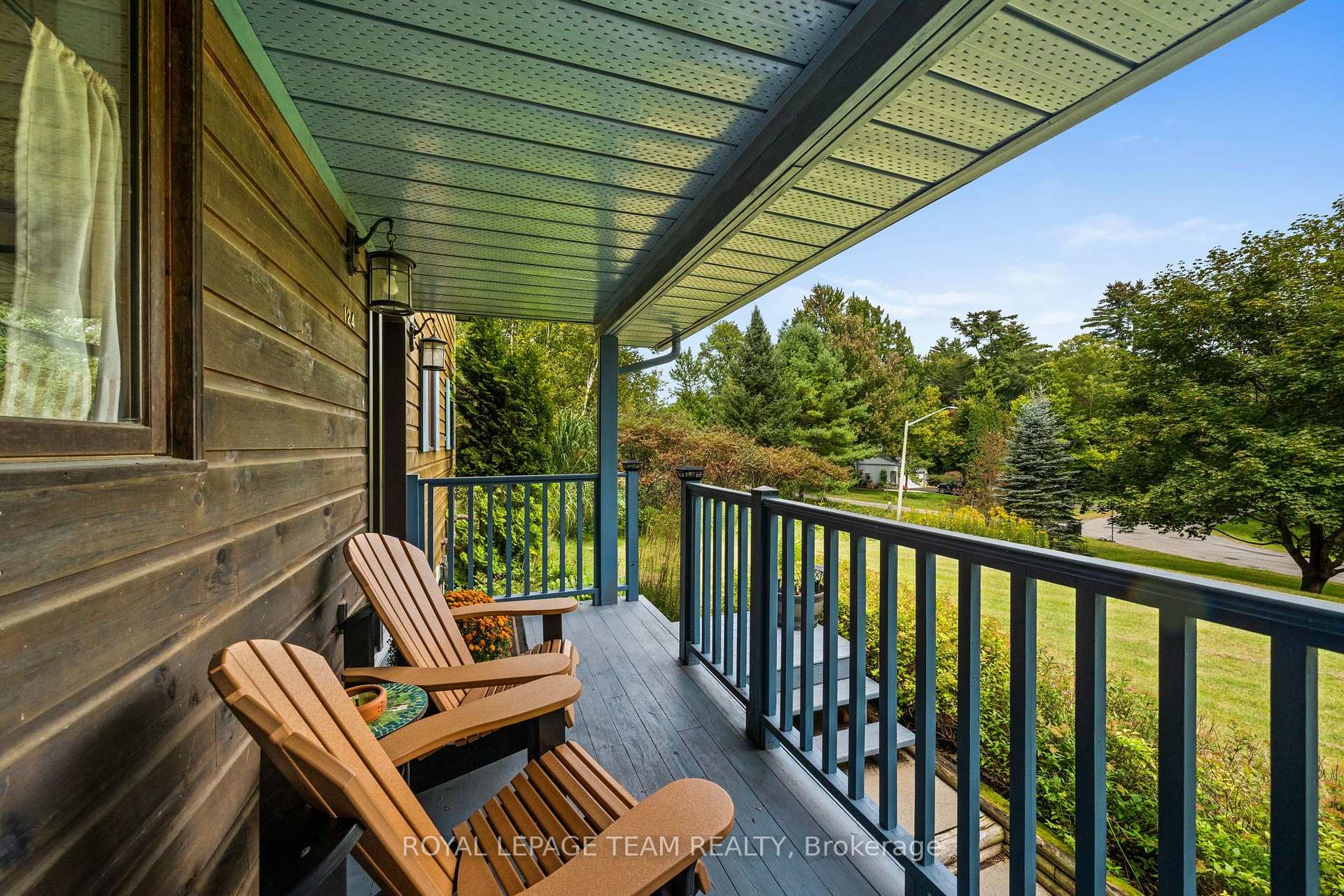 Photo 4 of 124 Charmont Way, Ottawa, Constance Bay — HOMEH