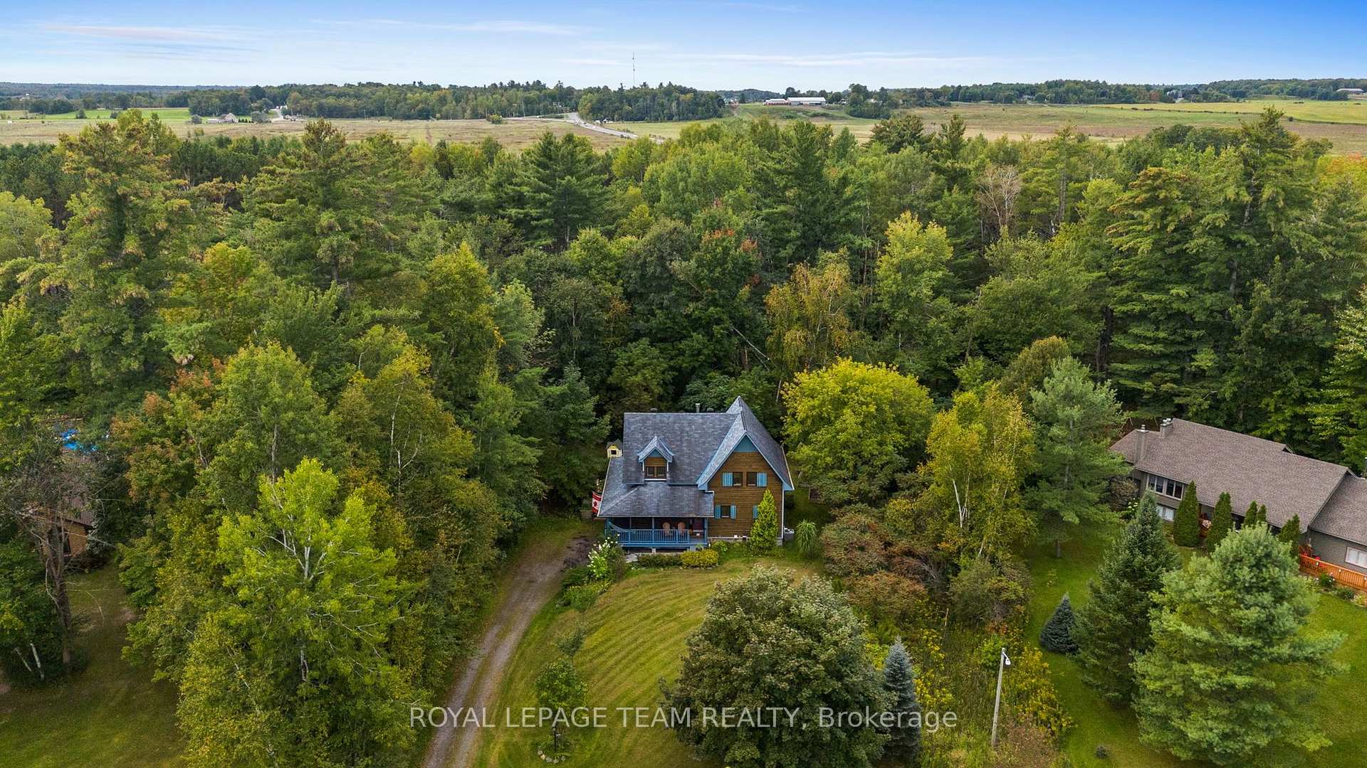 Photo 5 of 124 Charmont Way, Ottawa, Constance Bay — HOMEH