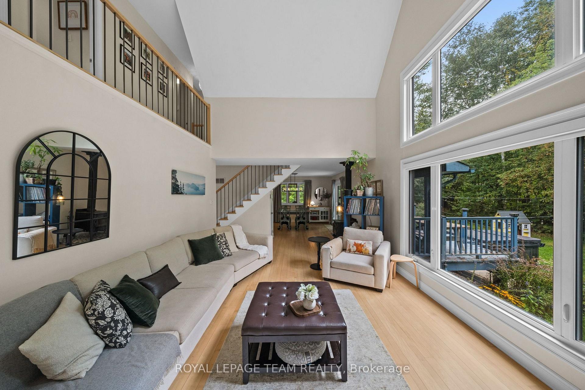 Photo 16 of 124 Charmont Way, Ottawa, Constance Bay — HOMEH