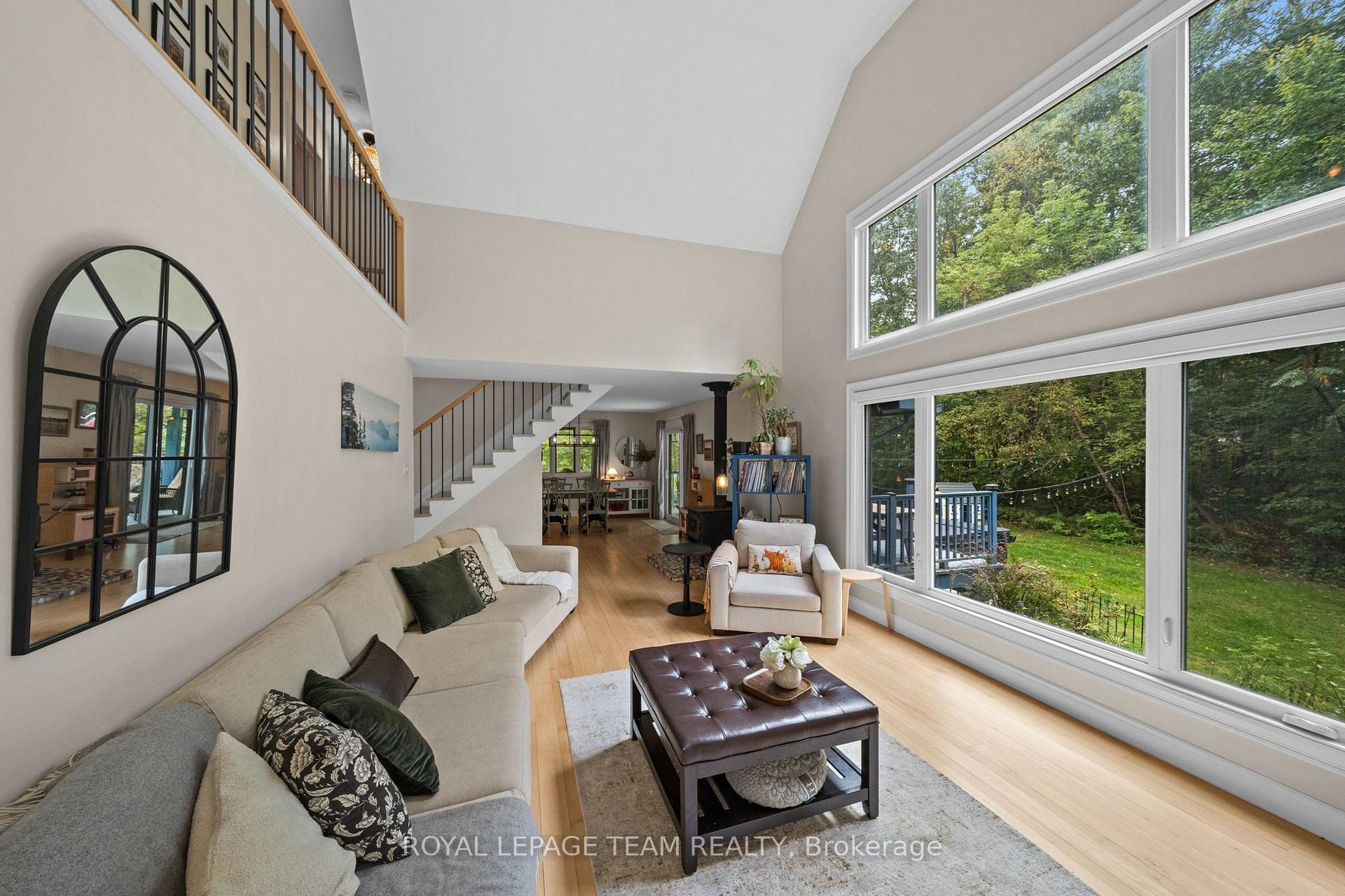 Photo 17 of 124 Charmont Way, Ottawa, Constance Bay — HOMEH