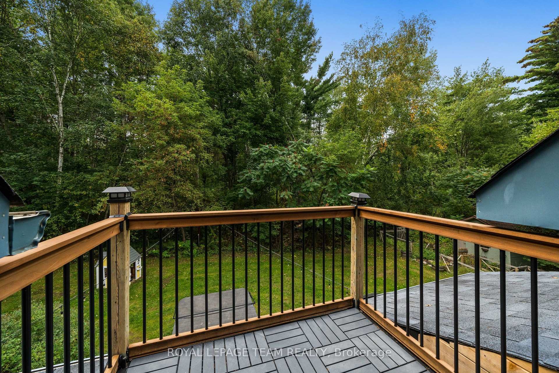 Photo 25 of 124 Charmont Way, Ottawa, Constance Bay — HOMEH