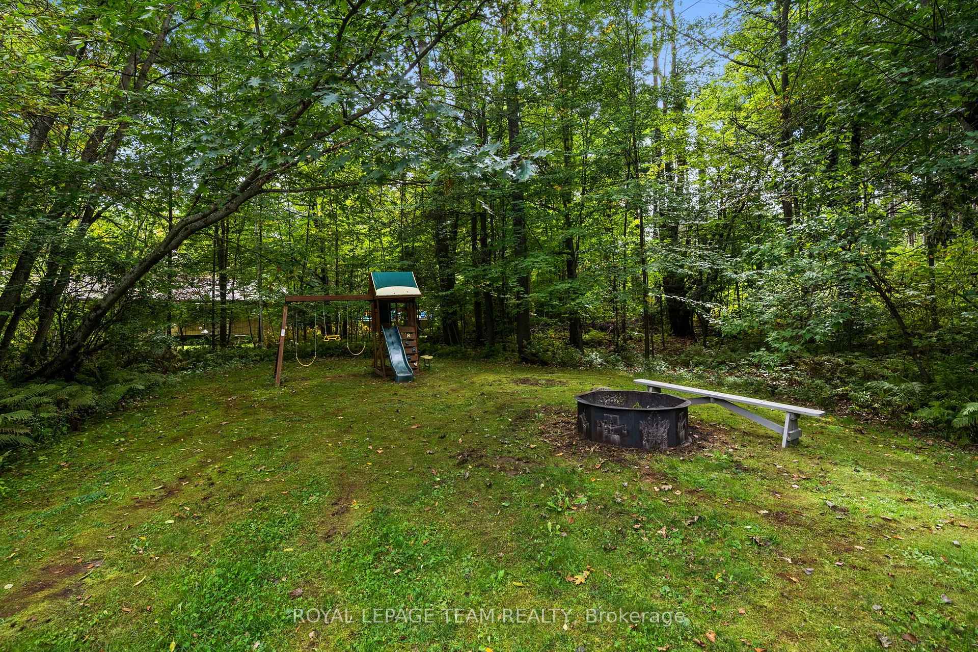 Photo 44 of 124 Charmont Way, Ottawa, Constance Bay — HOMEH