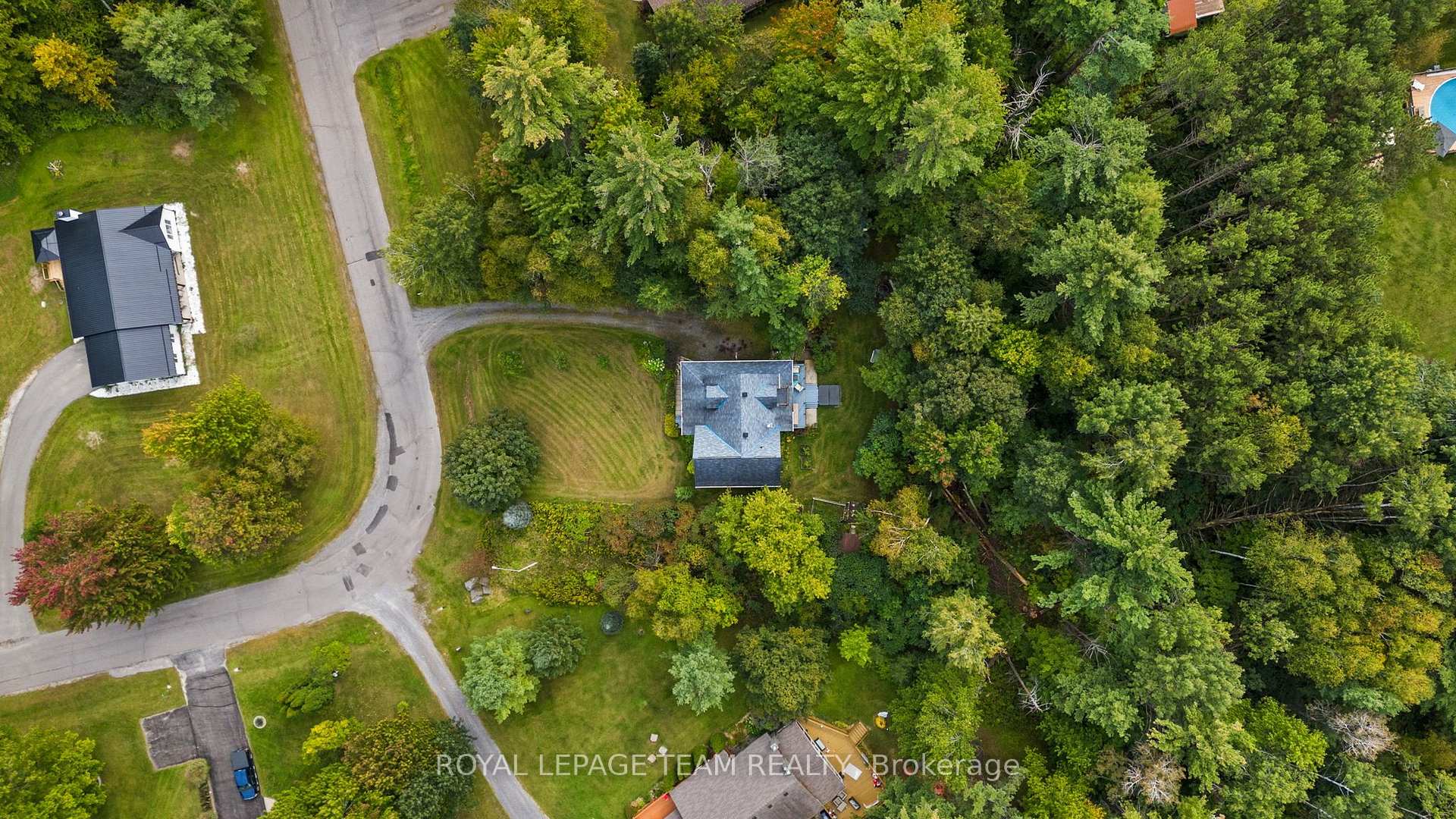 Photo 47 of 124 Charmont Way, Ottawa, Constance Bay — HOMEH