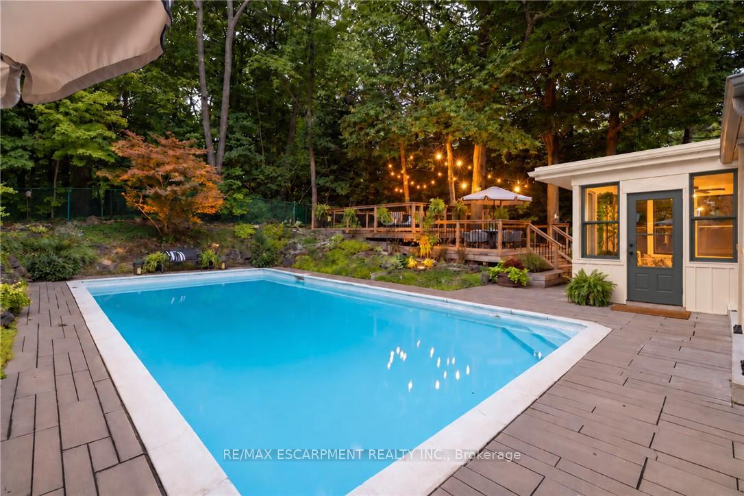 Photo 3 of 2129 Highview Drive, Burlington, Rural Burlington — HOMEH