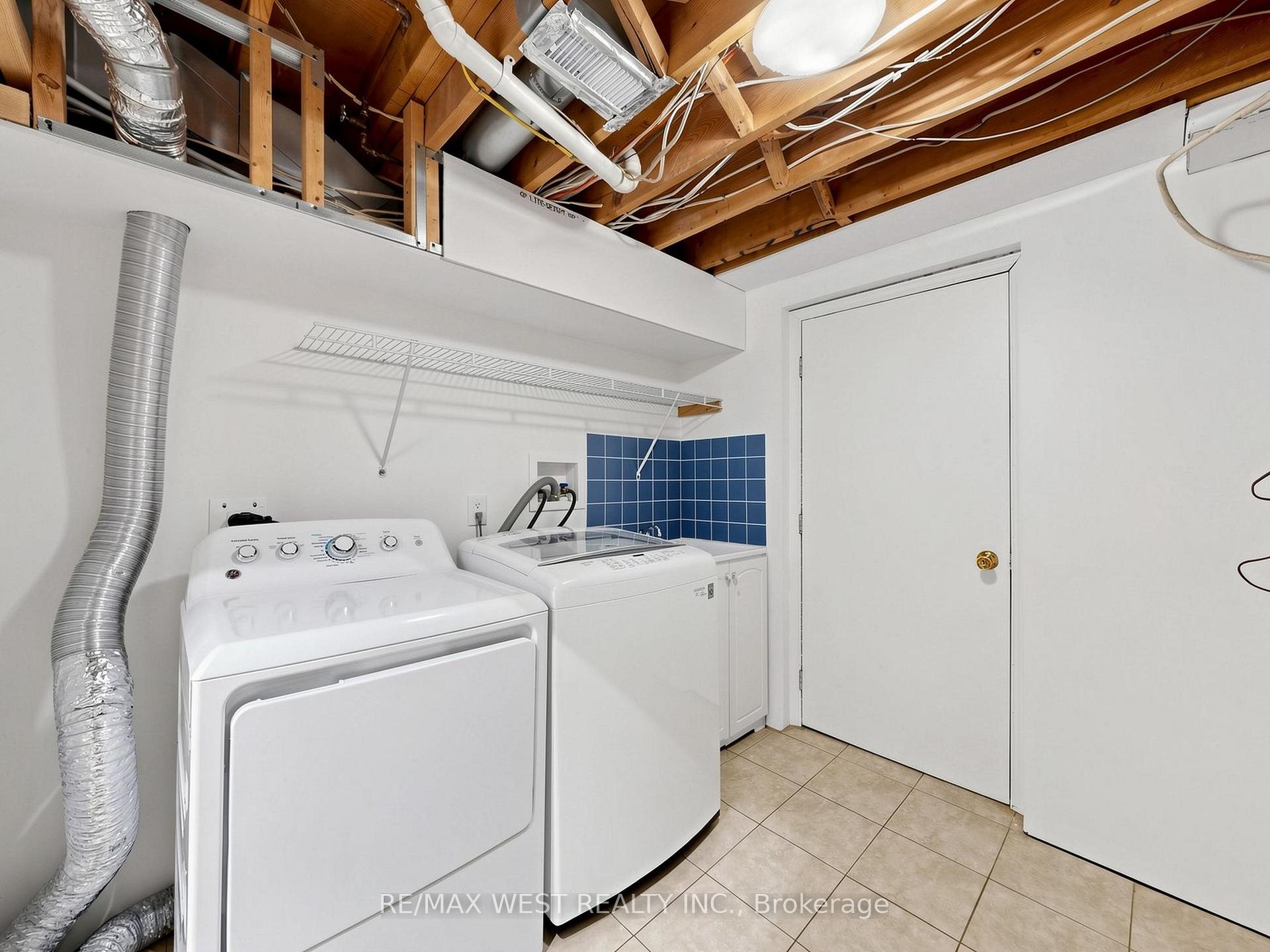 Photo 53 of 63 Echo Ridge Crescent, Vaughan, Sonoma Heights — HOMEH