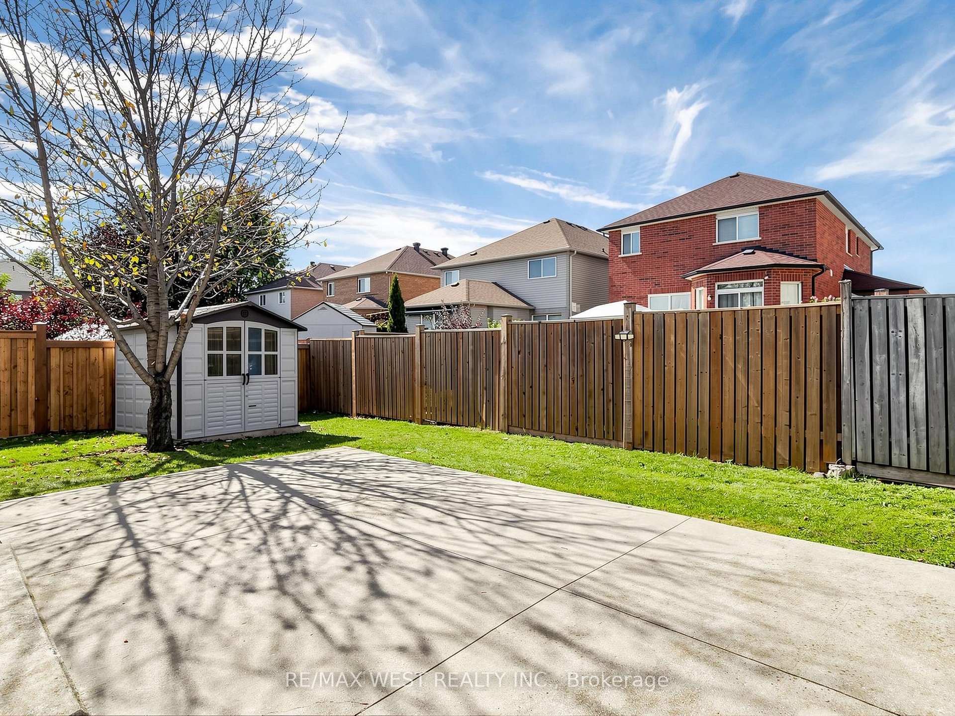 Photo 56 of 63 Echo Ridge Crescent, Vaughan, Sonoma Heights — HOMEH