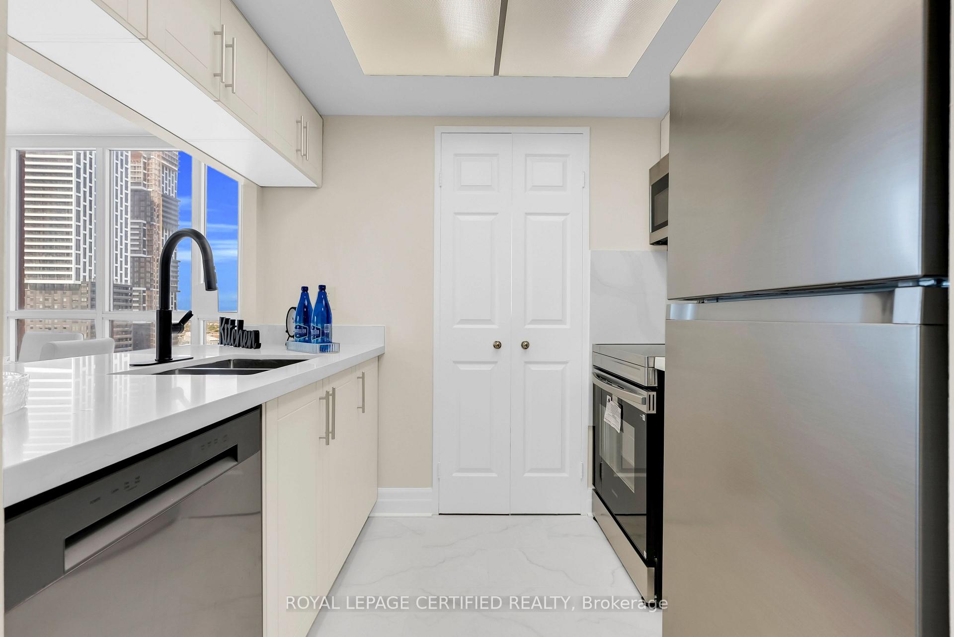 Photo 21 of Unit #2109, 285 Enfield Place, Mississauga, City Centre — HOMEH