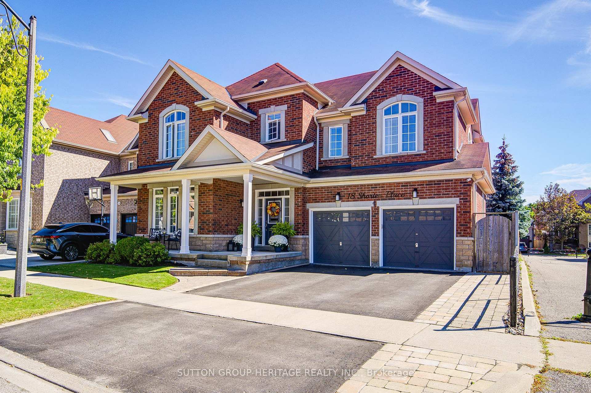 Photo 2 of 18 Shorten Place, Ajax, Northwest Ajax — HOMEH