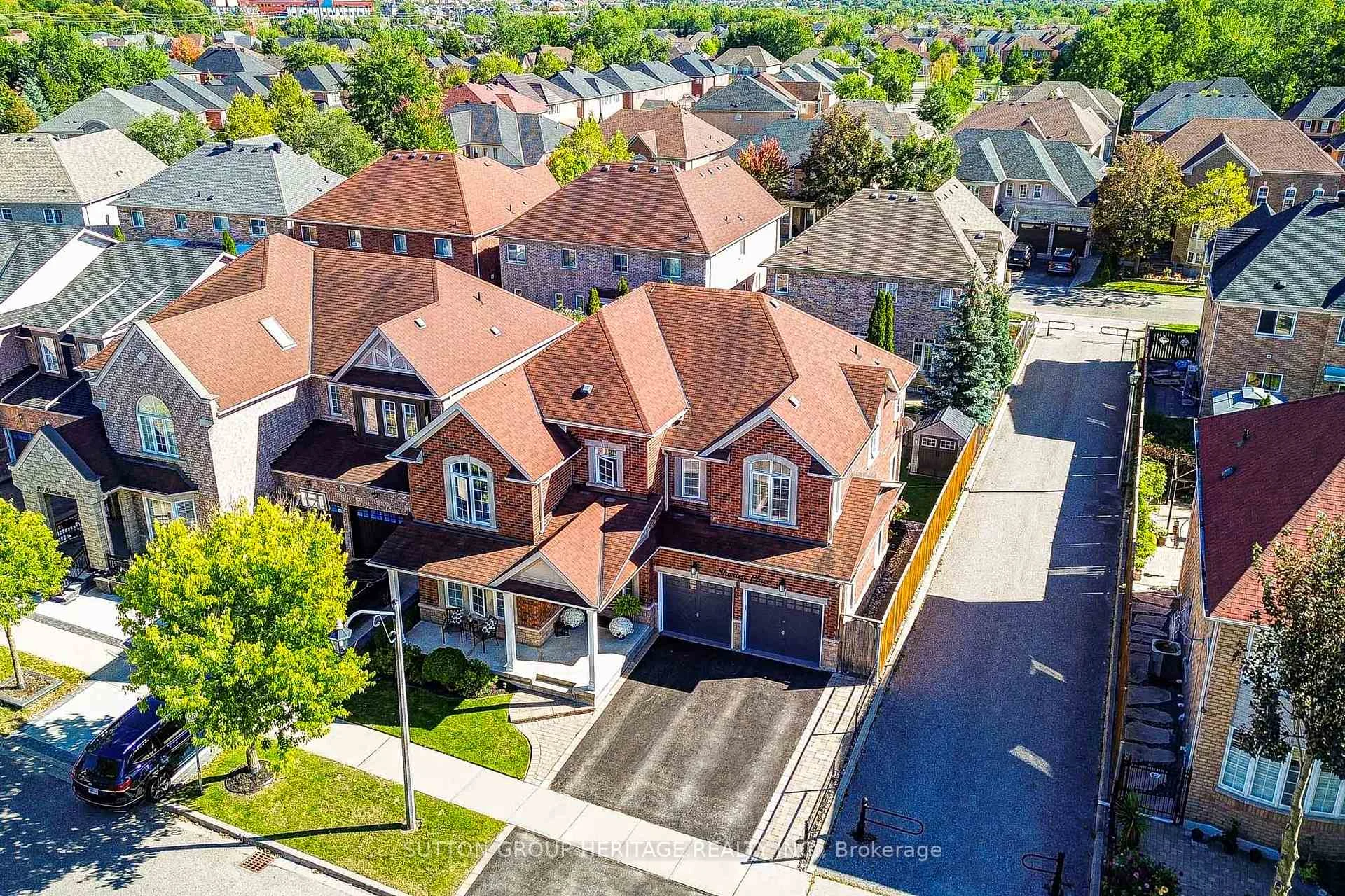 Photo 16 of 18 Shorten Place, Ajax, Northwest Ajax — HOMEH