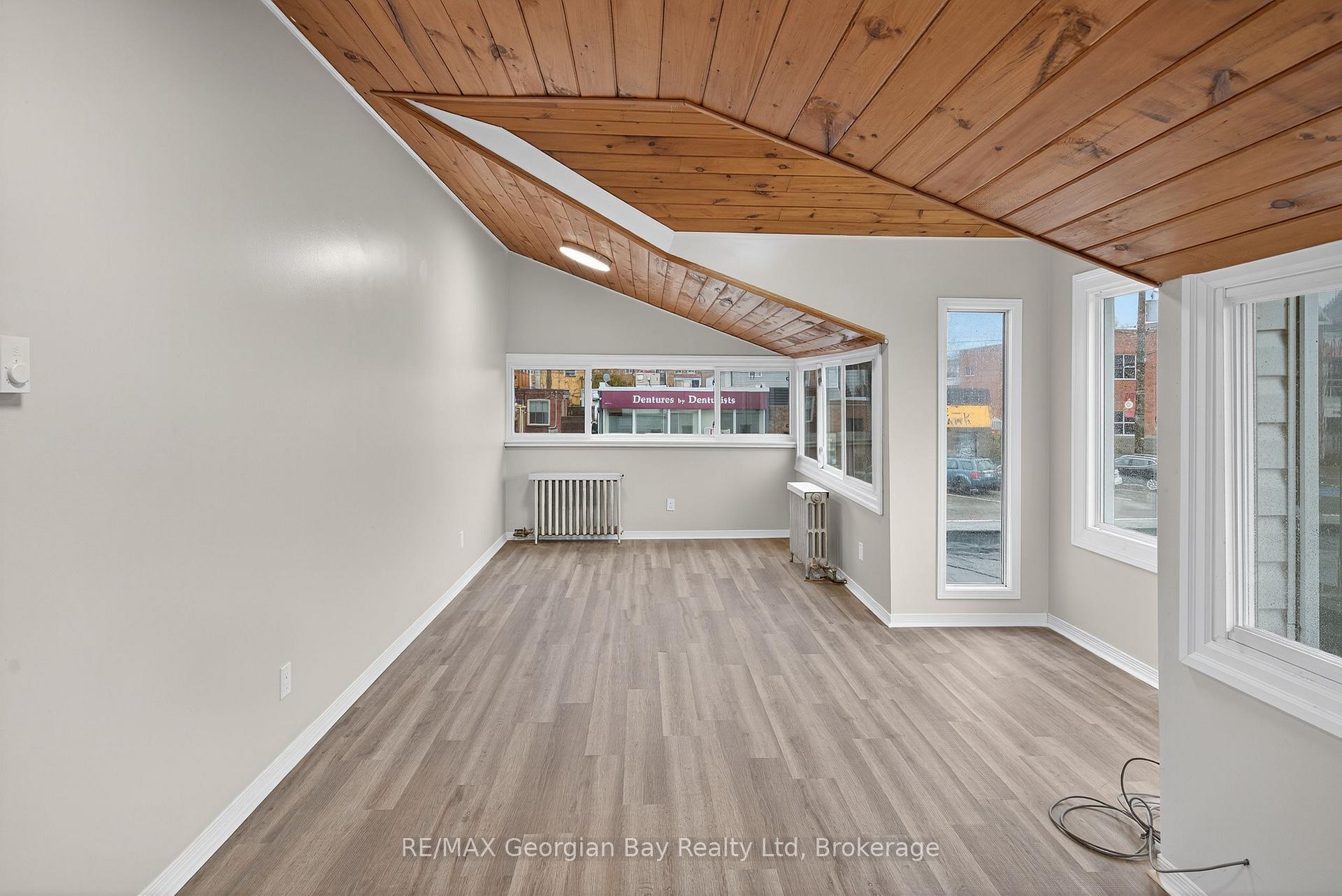Photo 9 of Unit 3, 90 Main Street, Penetanguishene — HOMEH