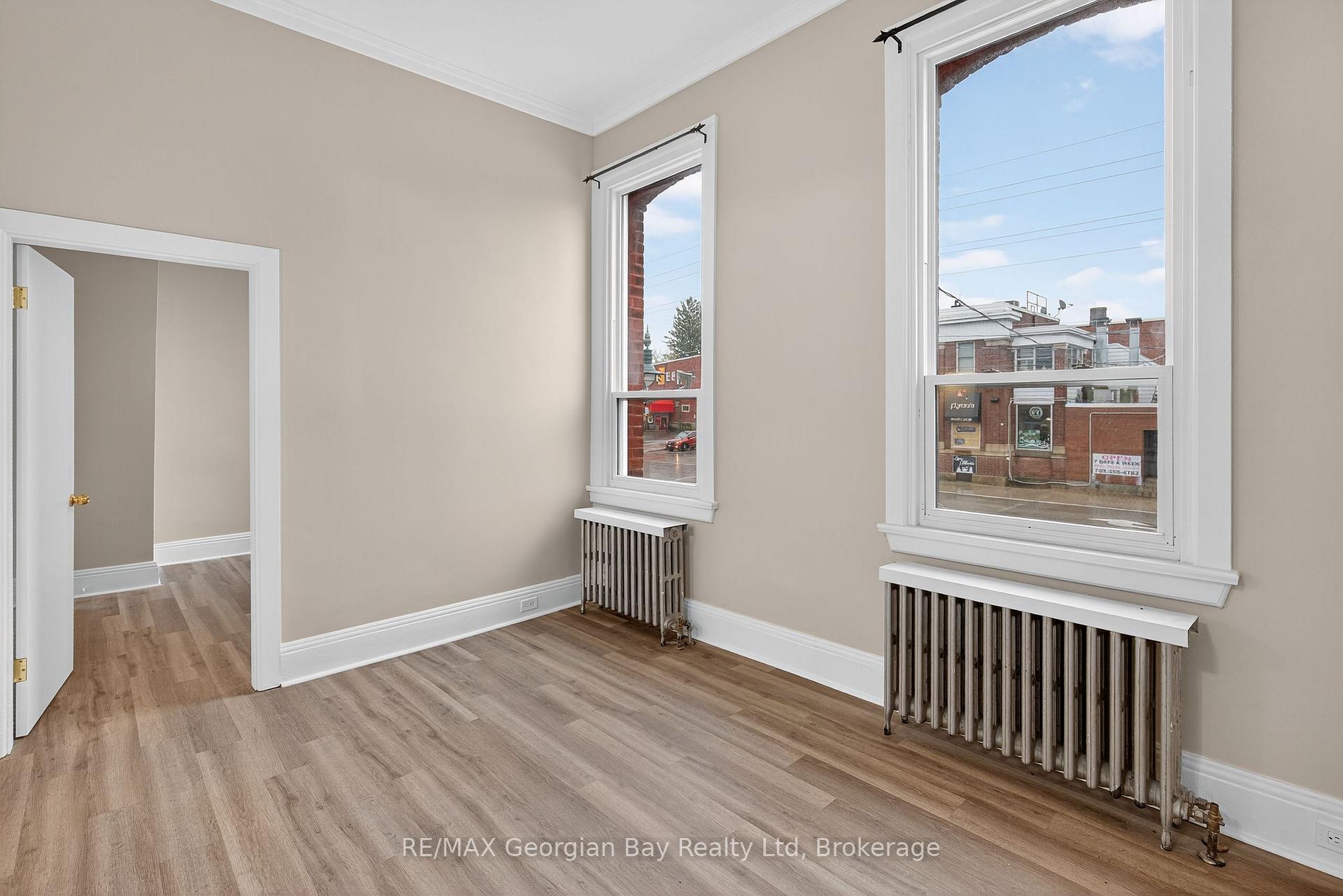 Photo 17 of Unit 3, 90 Main Street, Penetanguishene — HOMEH