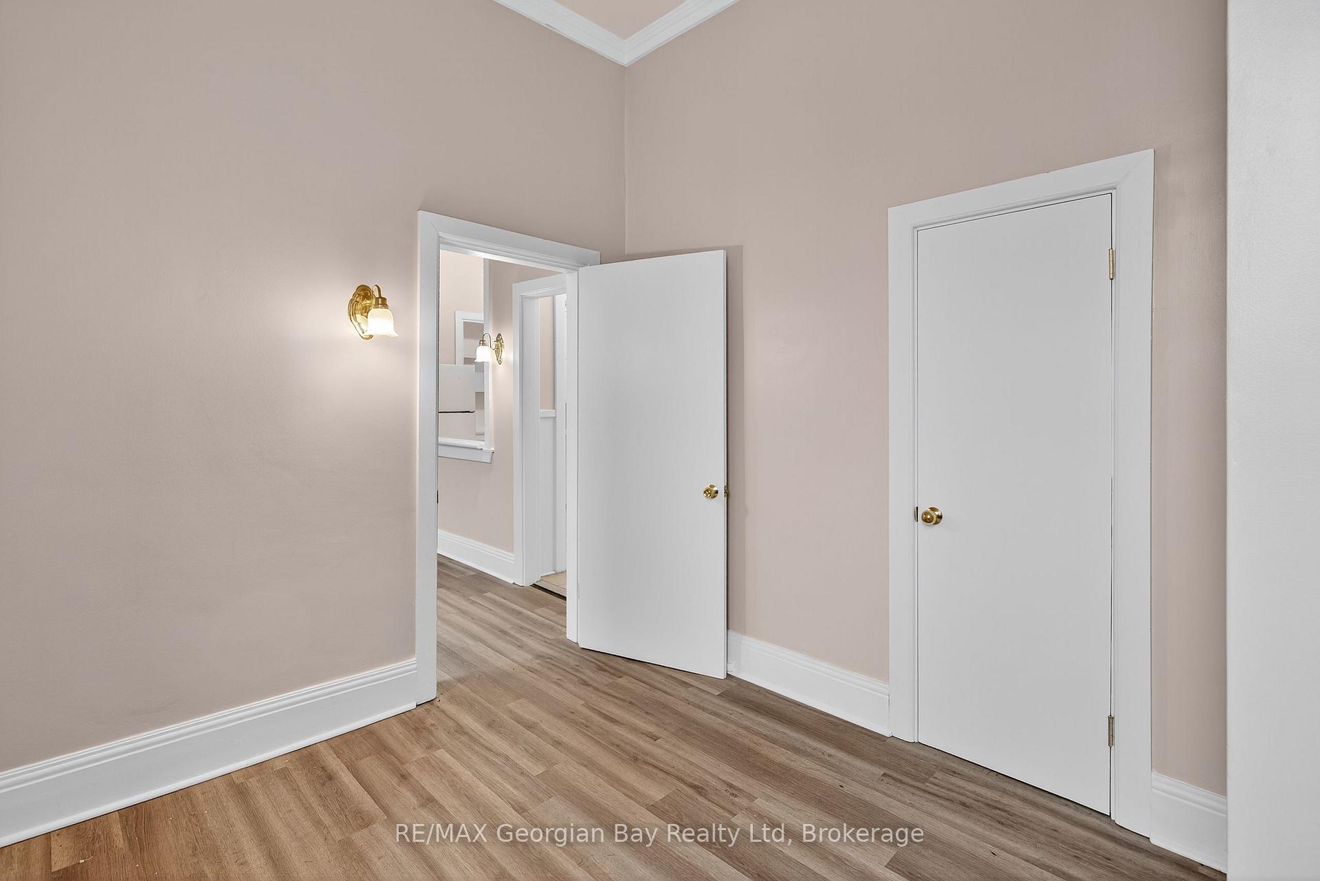 Photo 19 of Unit 3, 90 Main Street, Penetanguishene — HOMEH