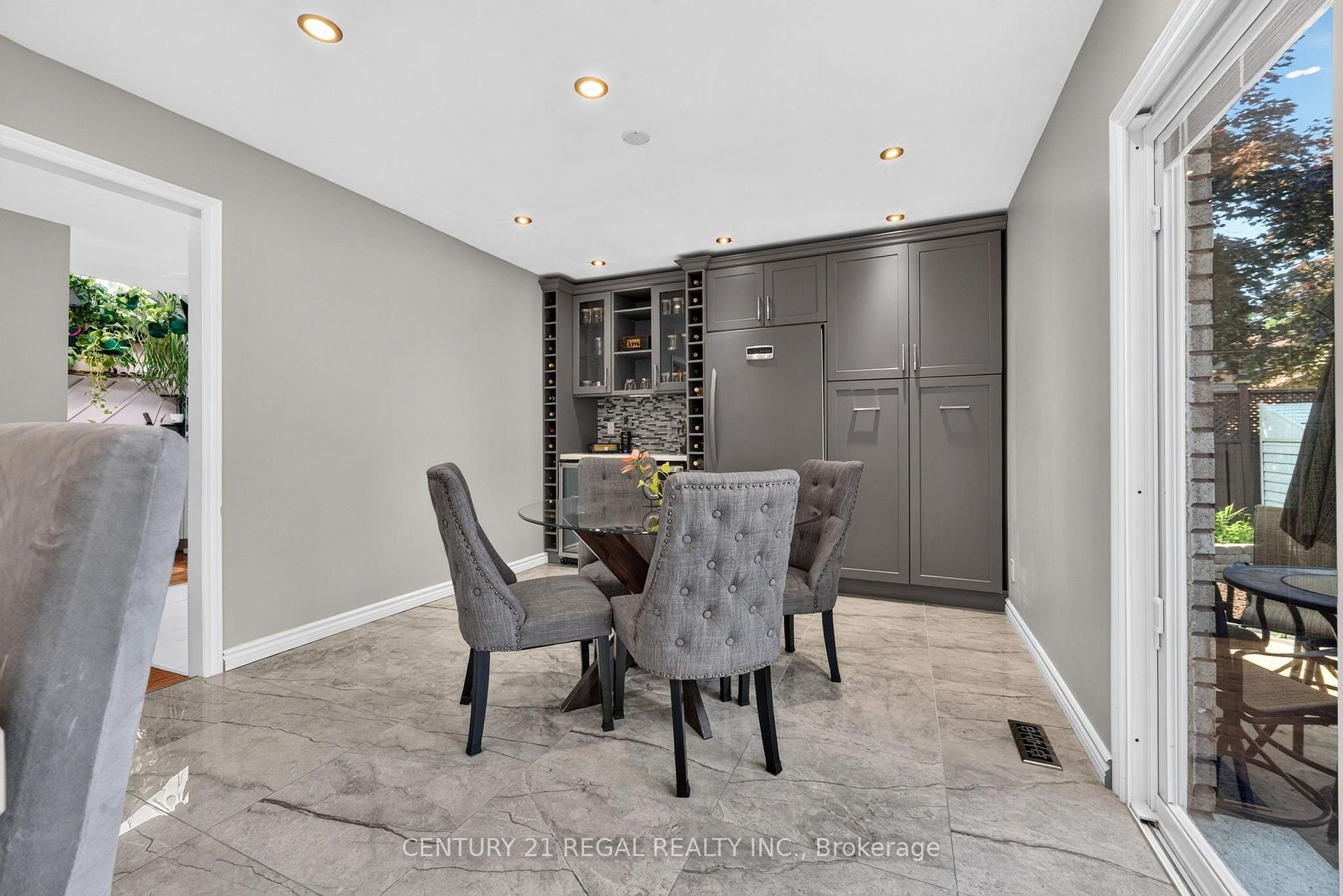 Photo 10 of 481 Camelot Drive W, Oshawa, Eastdale — HOMEH
