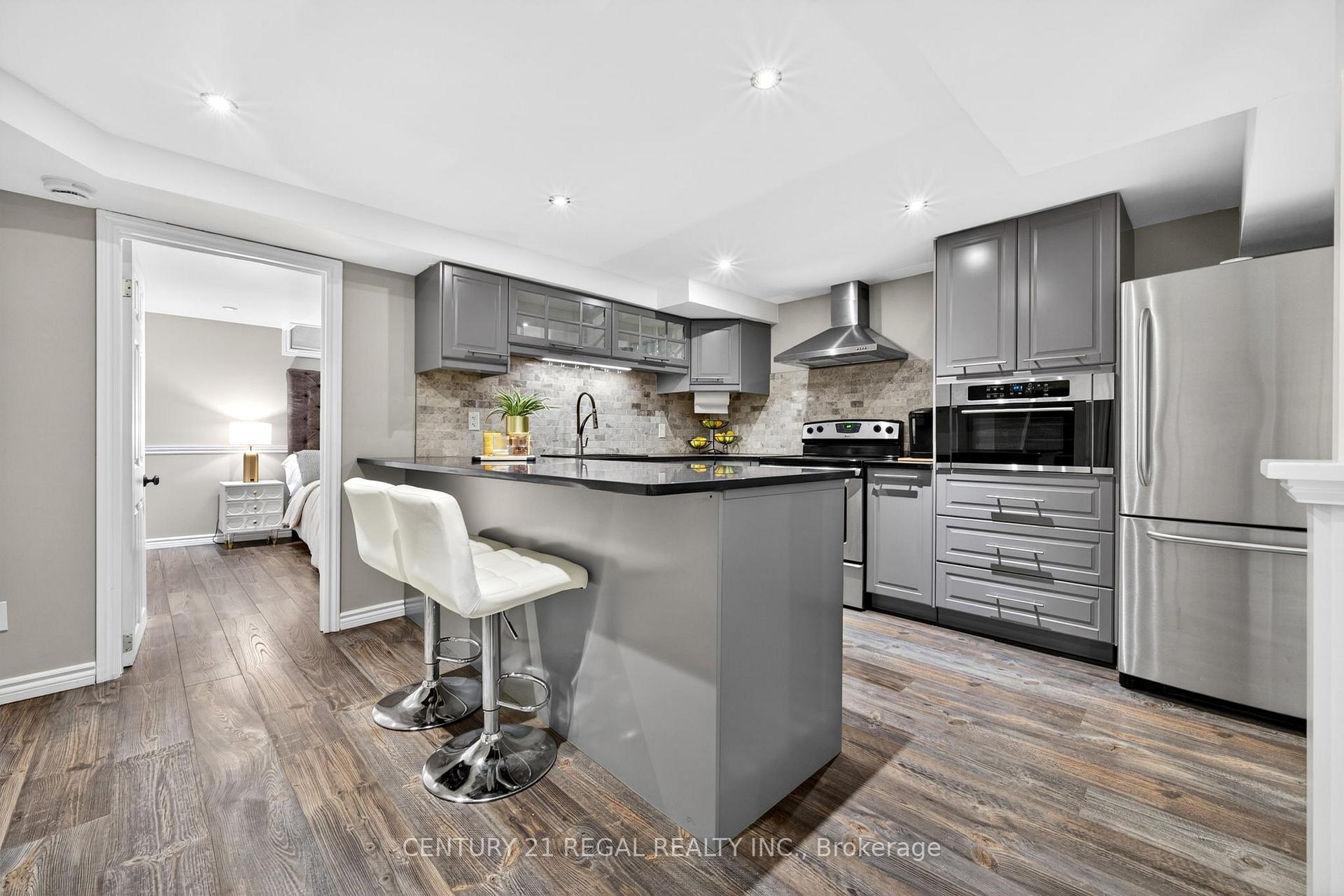 Photo 32 of 481 Camelot Drive W, Oshawa, Eastdale — HOMEH